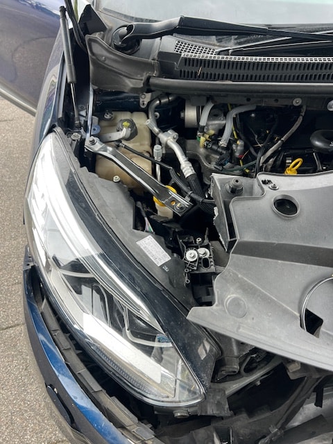RENAULT Grand Scénic 1.8 dCi Intens Pack Advantage EDC-image-11