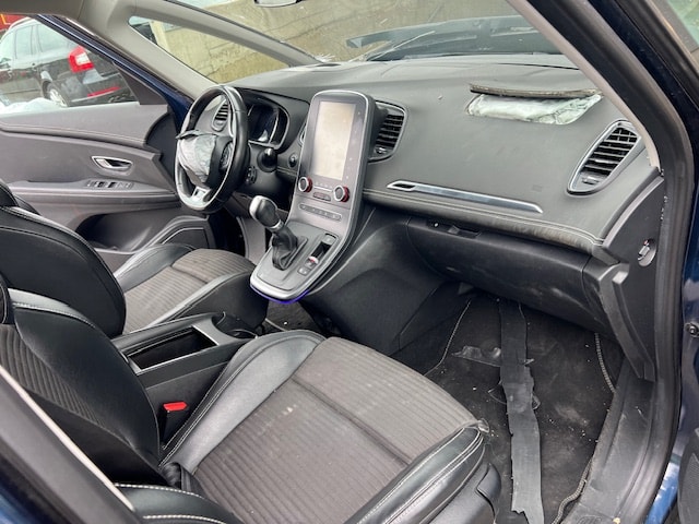 RENAULT Grand Scénic 1.8 dCi Intens Pack Advantage EDC-image-1