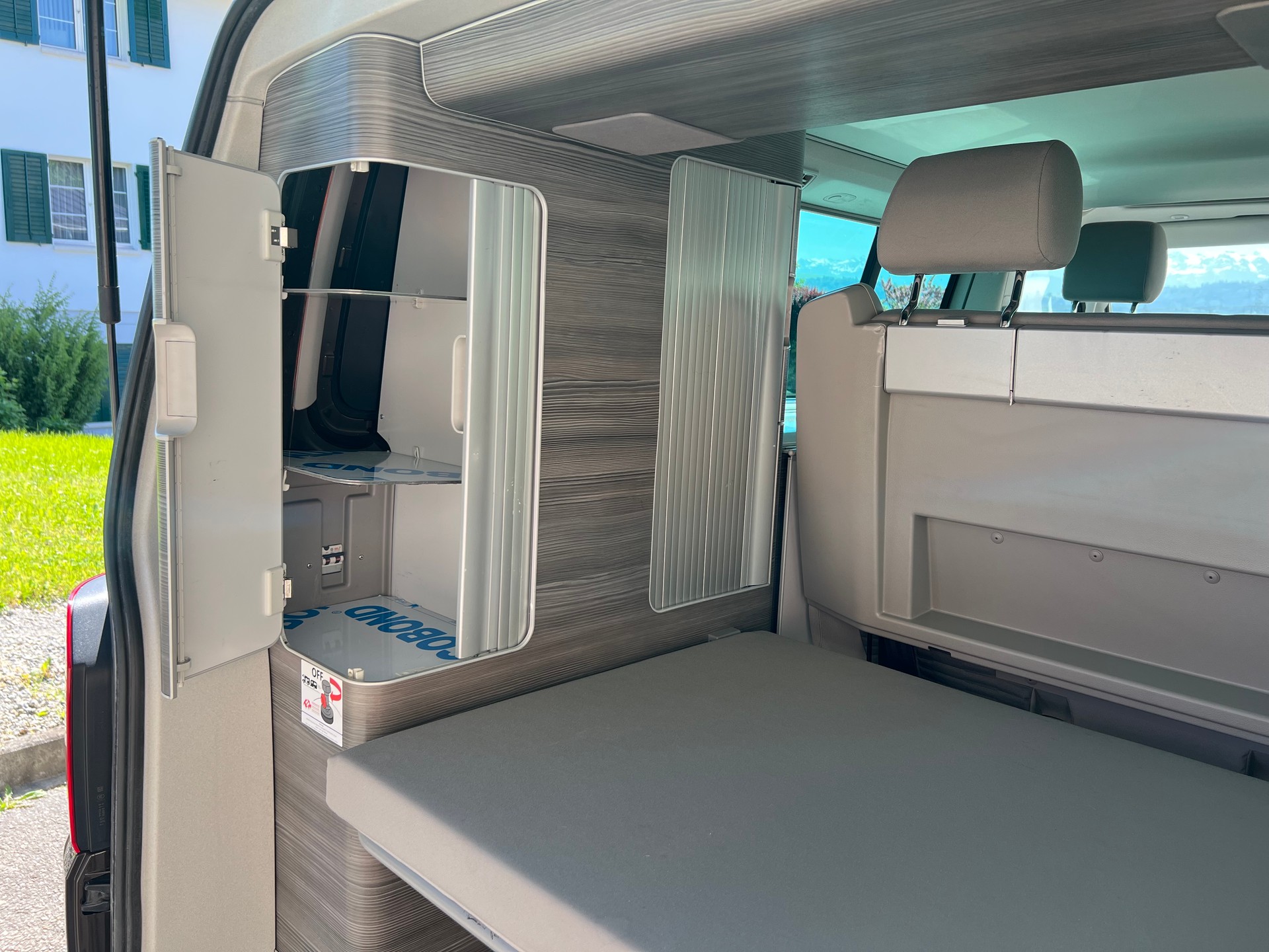 VW T6 California 2.0 TDI Ocean Liberty 4Motion DSG by Nutzfahrzeugcenter Seetal-image-14