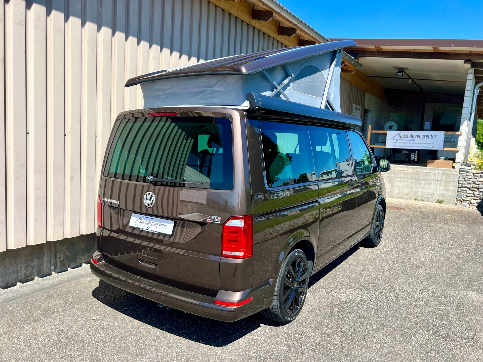 VW T6 California 2.0 TDI Ocean Liberty 4Motion DSG by Nutzfahrzeugcenter Seetal-image-2