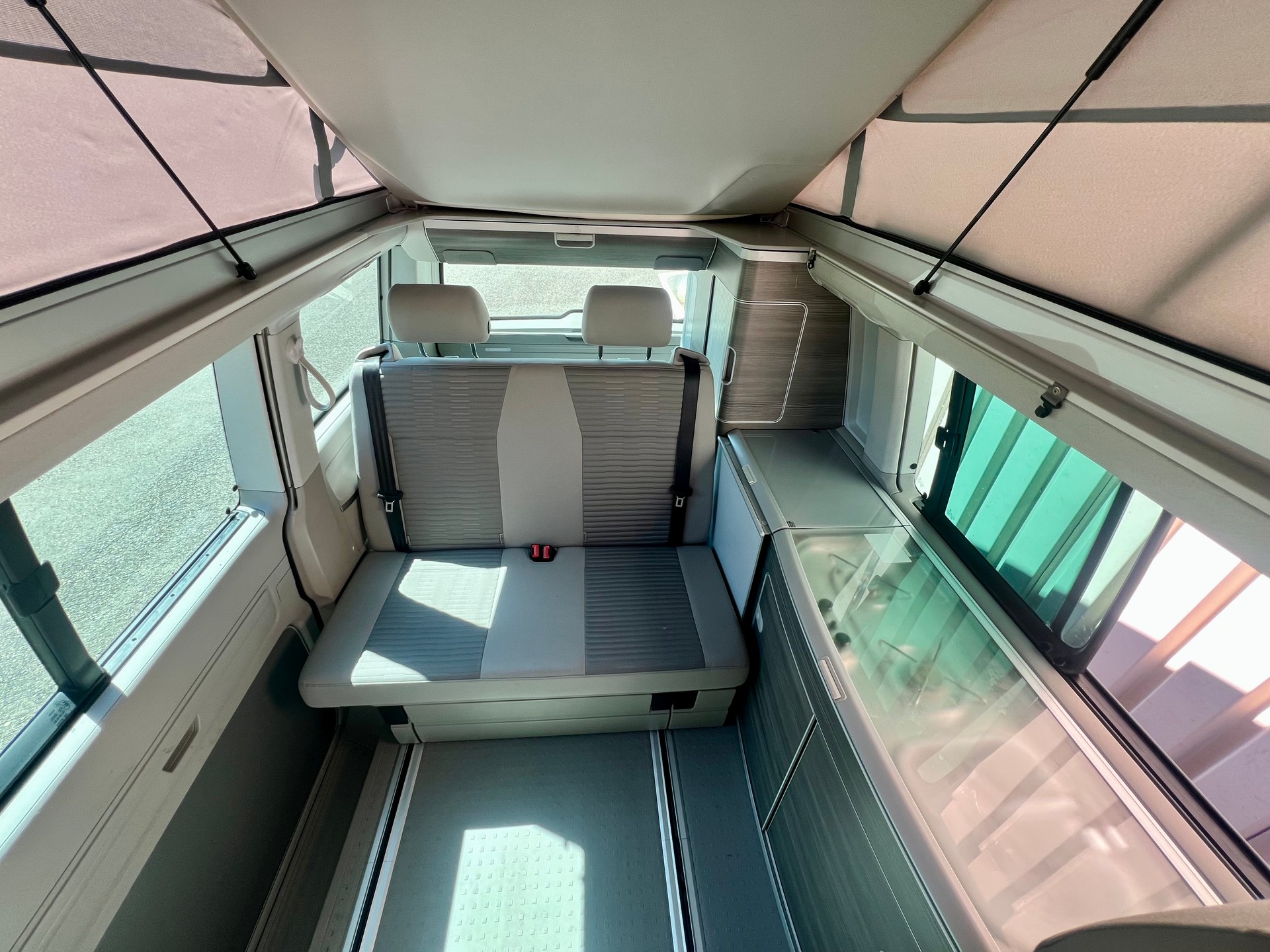 VW T6 California 2.0 TDI Ocean Liberty 4Motion DSG by Nutzfahrzeugcenter Seetal-image-13