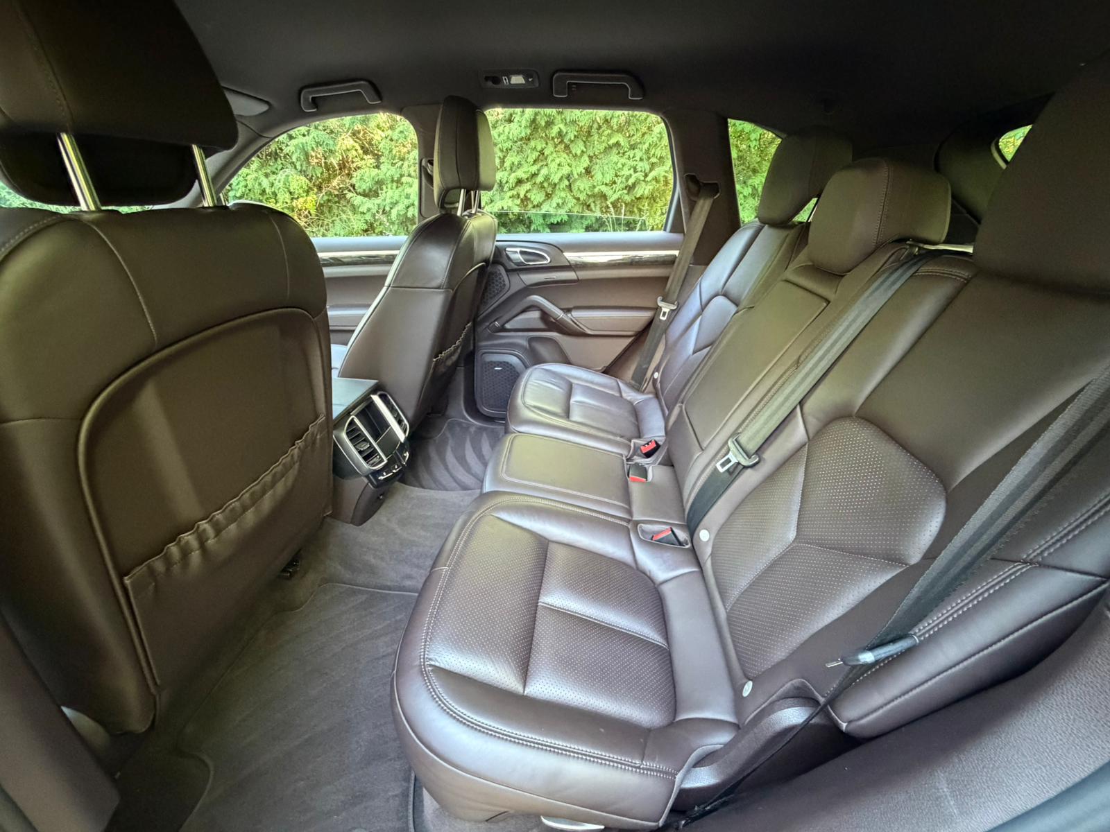 PORSCHE Cayenne S-image-13