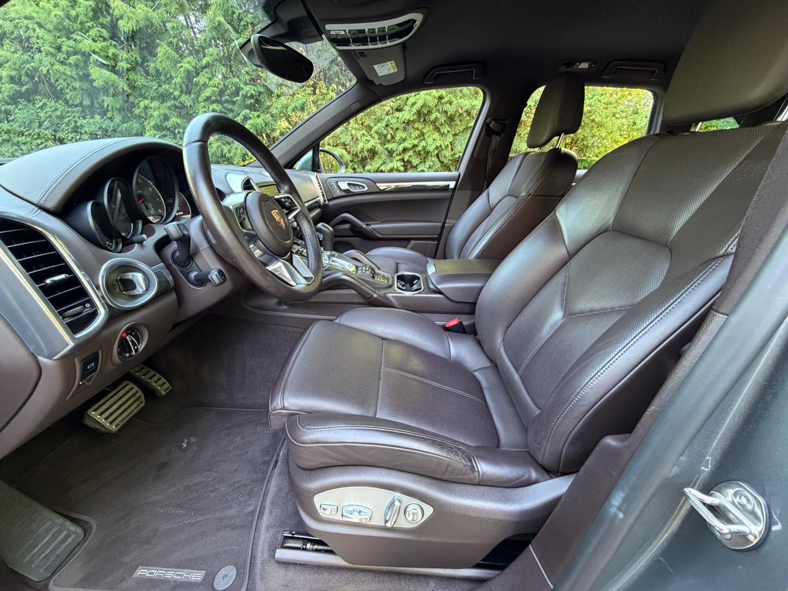 PORSCHE Cayenne S-image-9