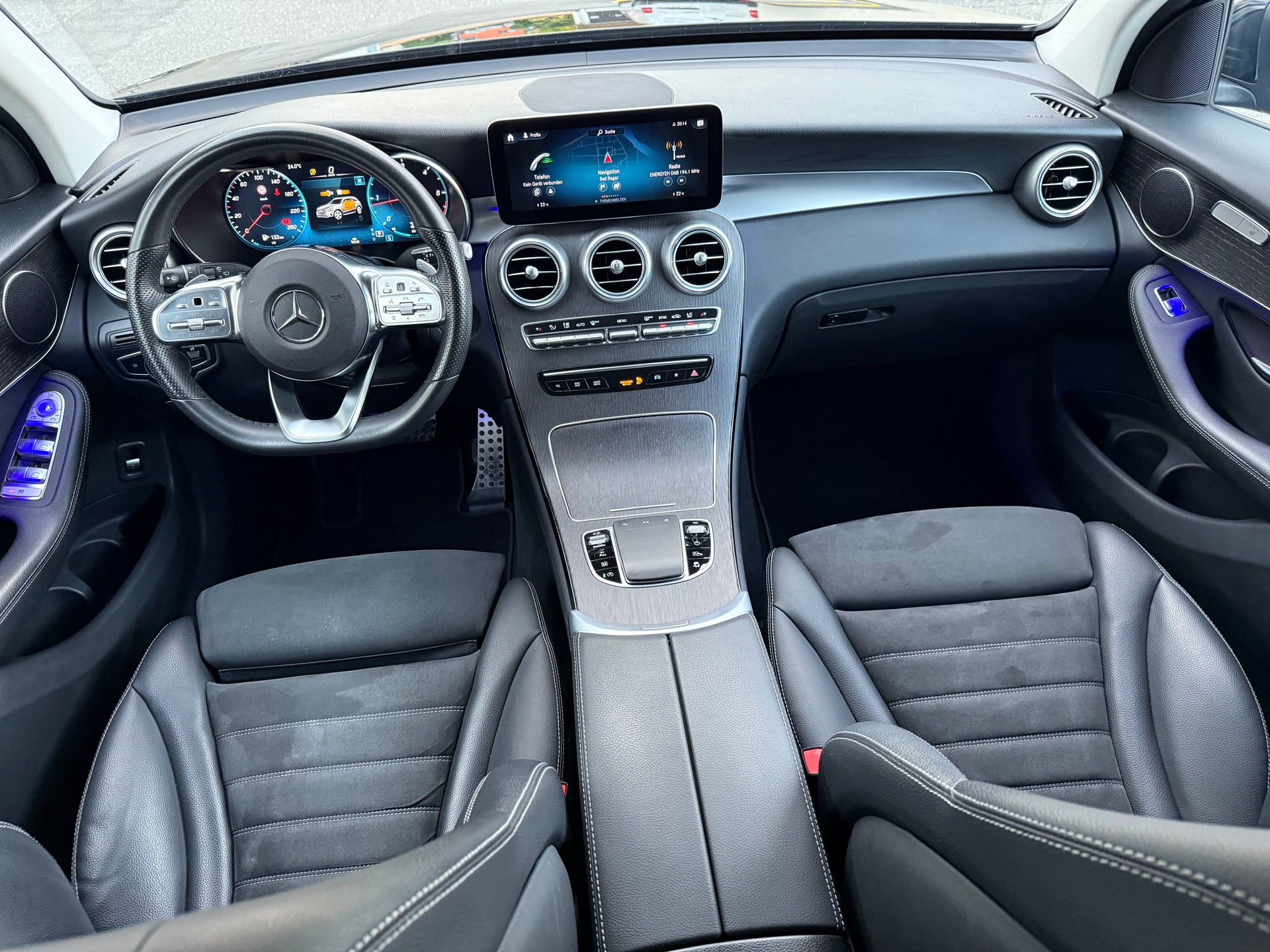 MERCEDES-BENZ GLC 220 d AMG Line 4m-image-20