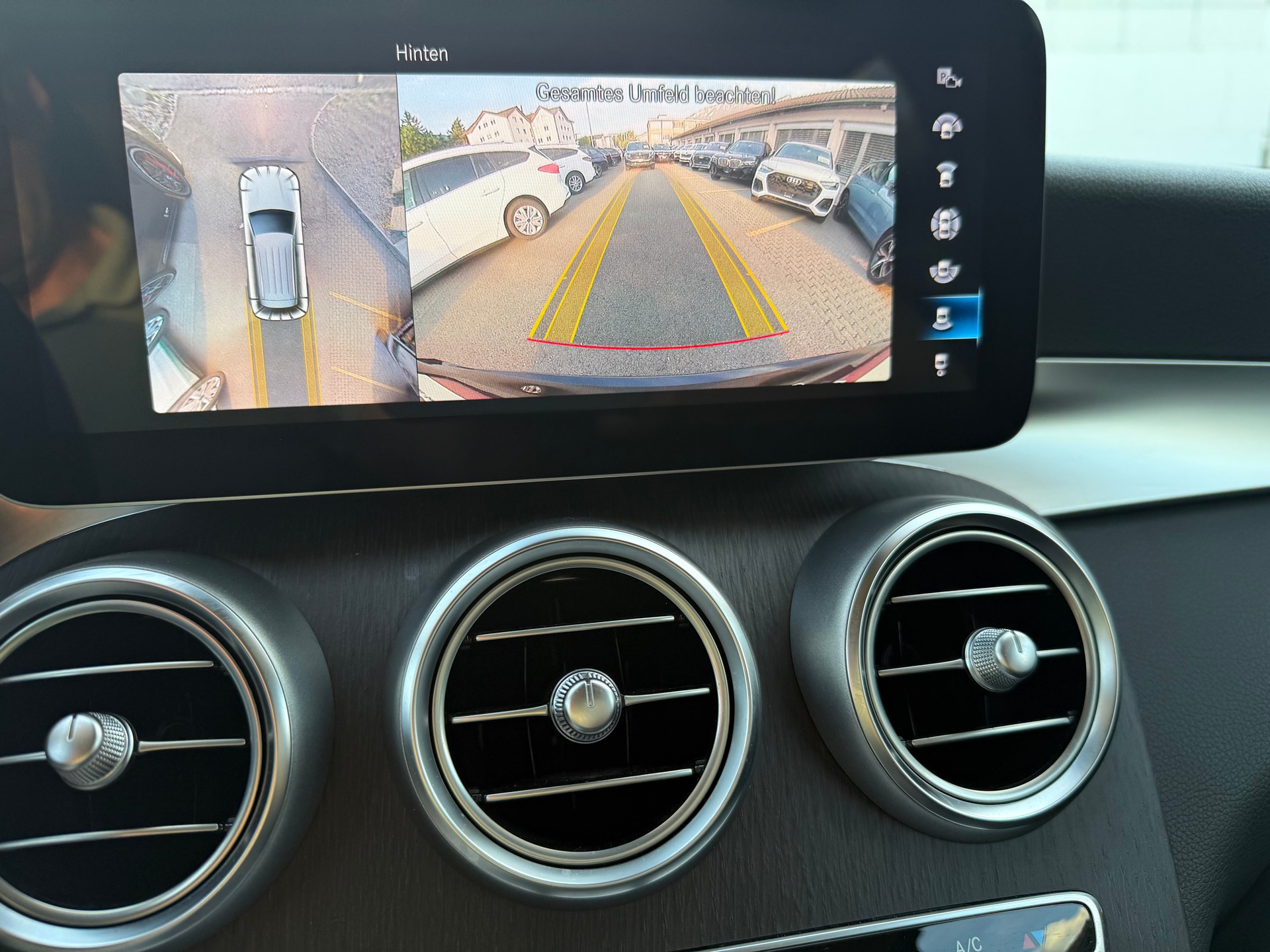 MERCEDES-BENZ GLC 220 d AMG Line 4m-image-18