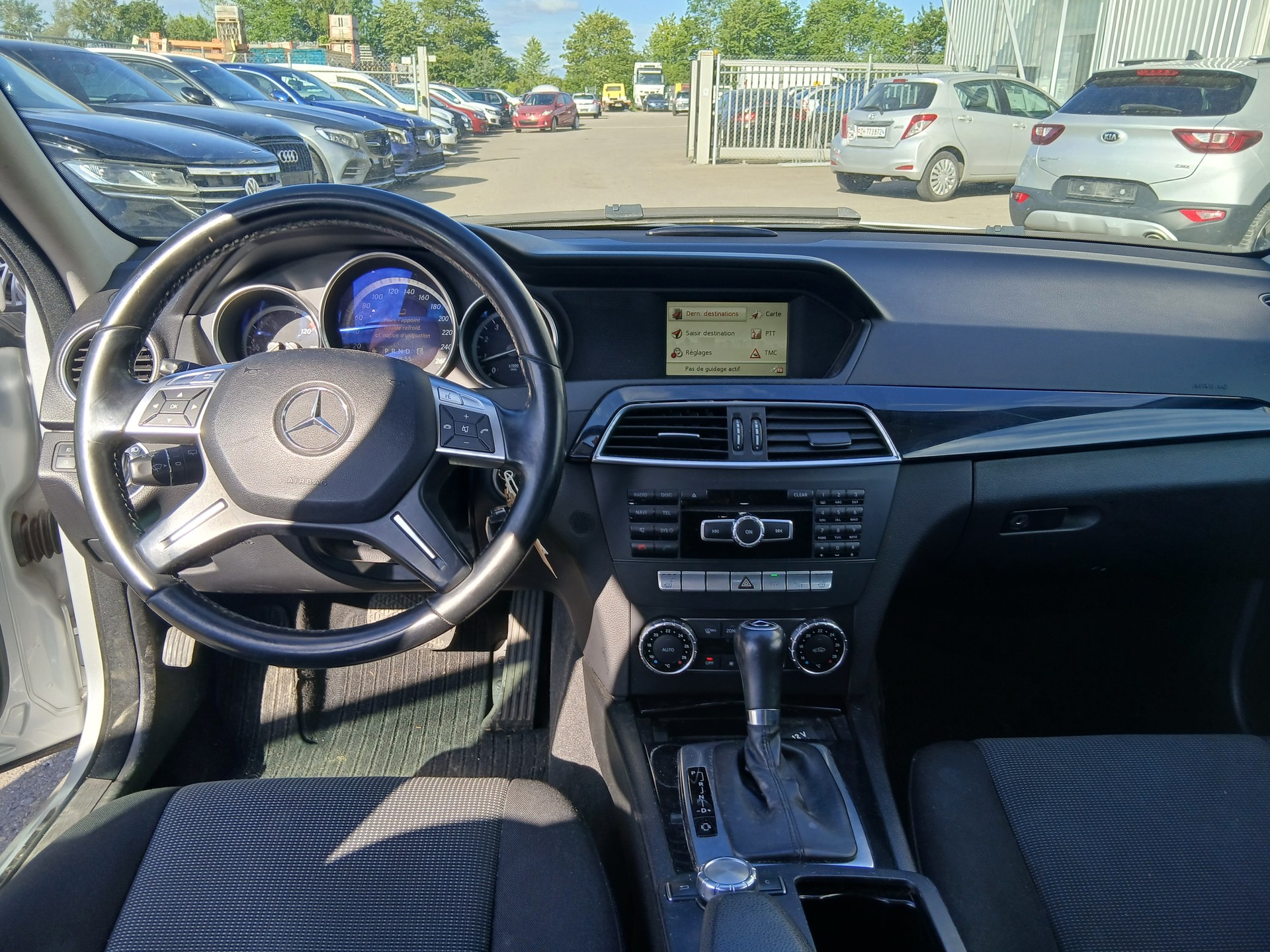 MERCEDES-BENZ C 180 BlueEfficiency 7G-Tronic-image-4