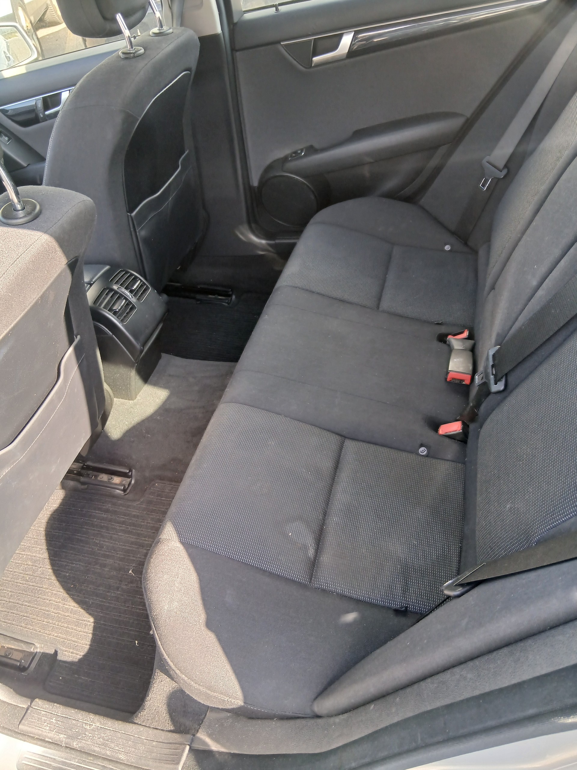 MERCEDES-BENZ C 180 BlueEfficiency 7G-Tronic-image-5