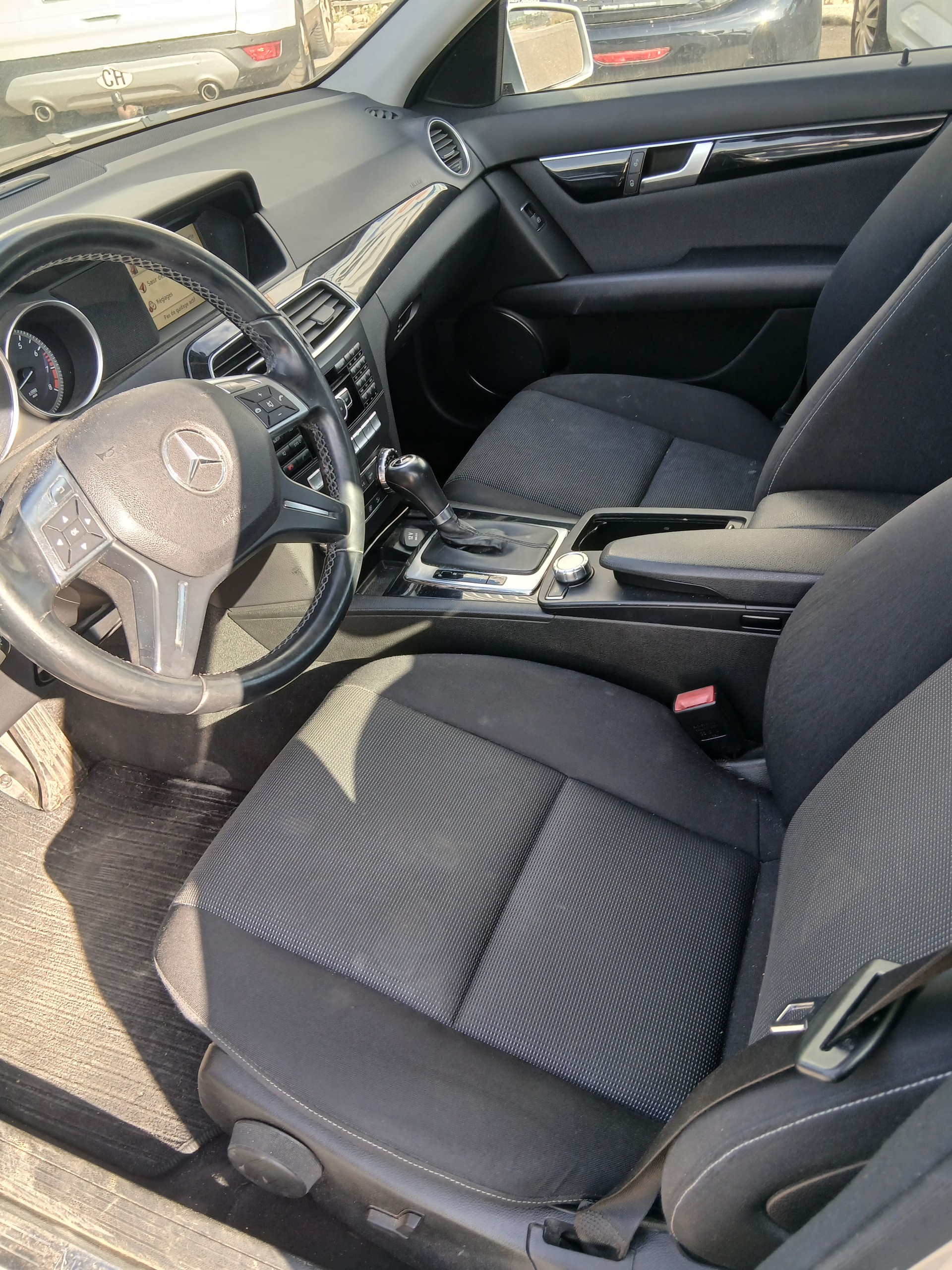 MERCEDES-BENZ C 180 BlueEfficiency 7G-Tronic-image-3