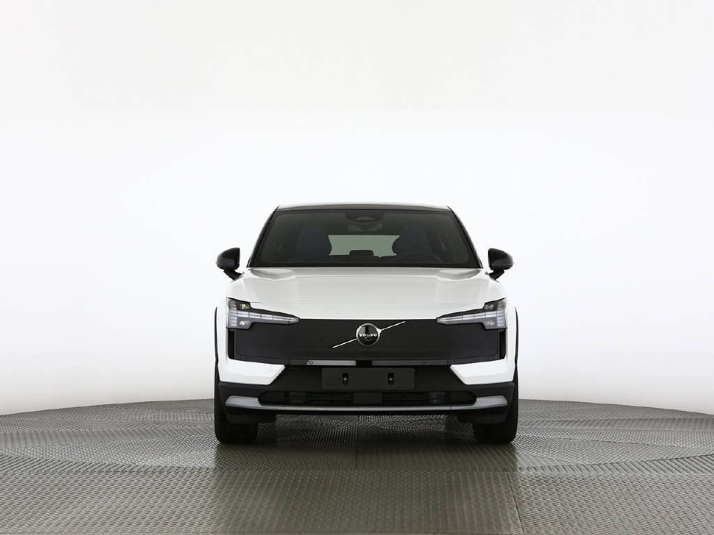VOLVO EX 30 Cross Country P8 Twin Performance AWD-image-22