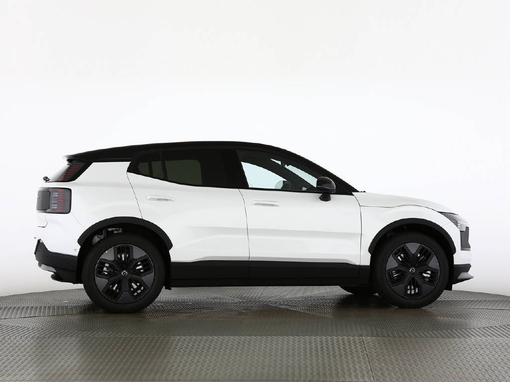 VOLVO EX 30 Cross Country P8 Twin Performance AWD-image-15