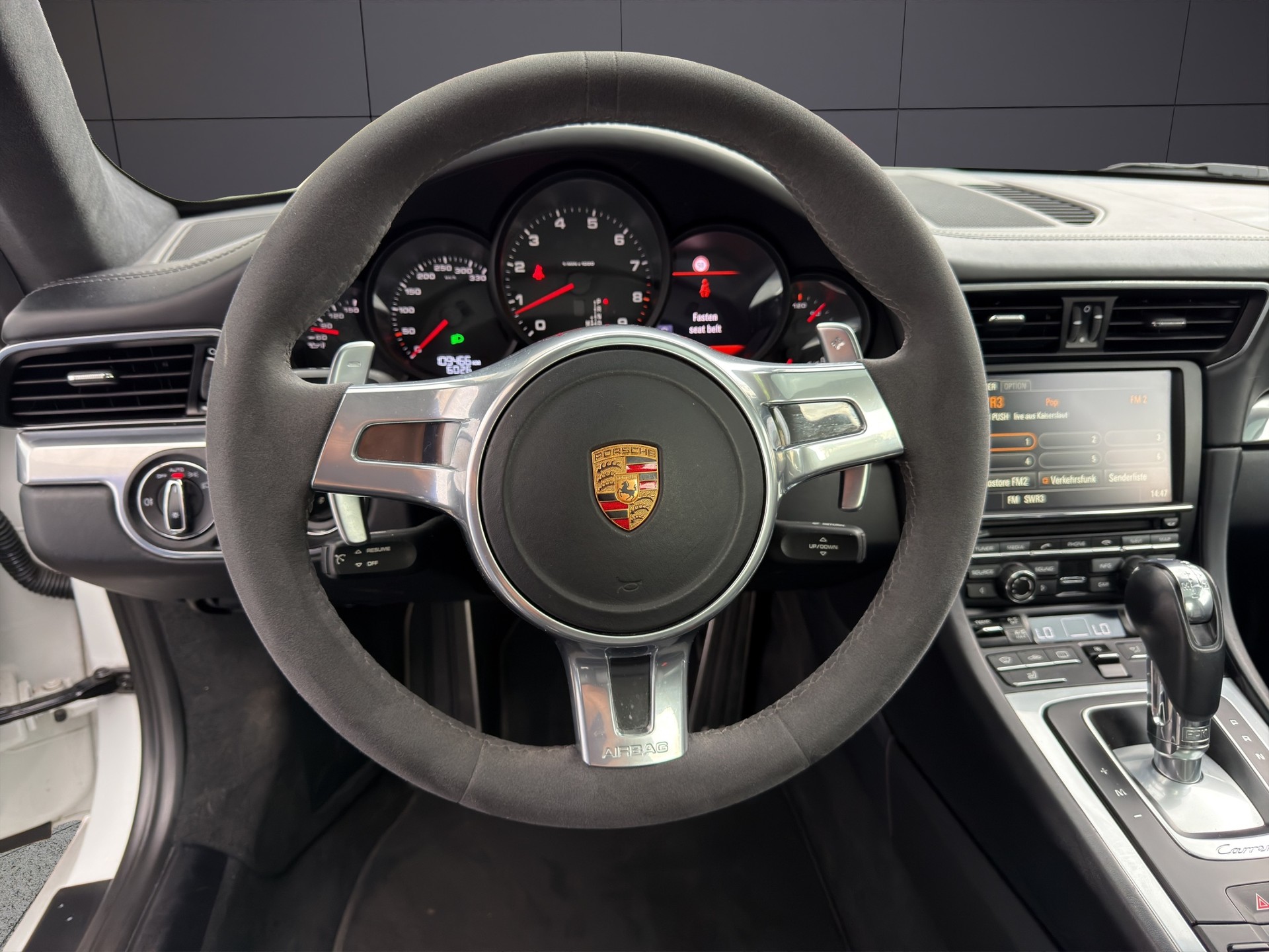 PORSCHE 911 Cabrio Carrera PDK-image-12