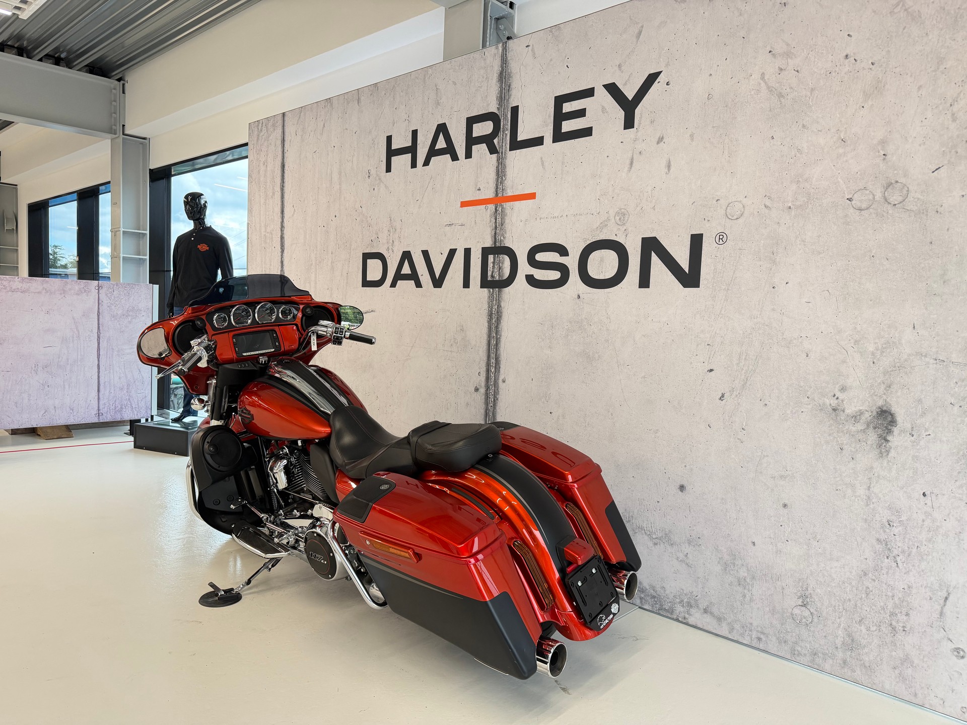HARLEY-DAVIDSON FLHXSE Street Glide ABS CVO 117-image-5