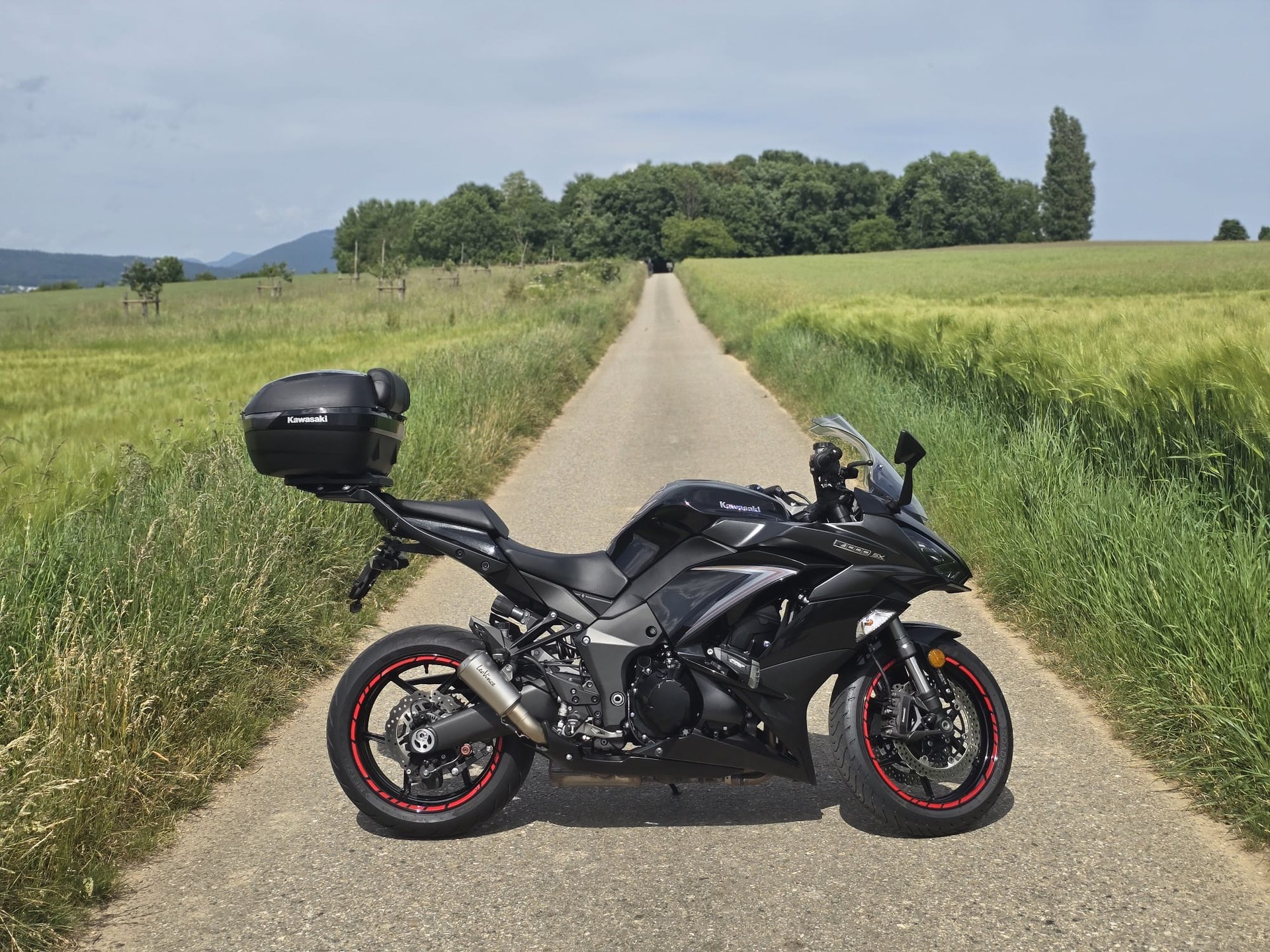 KAWASAKI Z 1000 SX Performance ABS-image-1