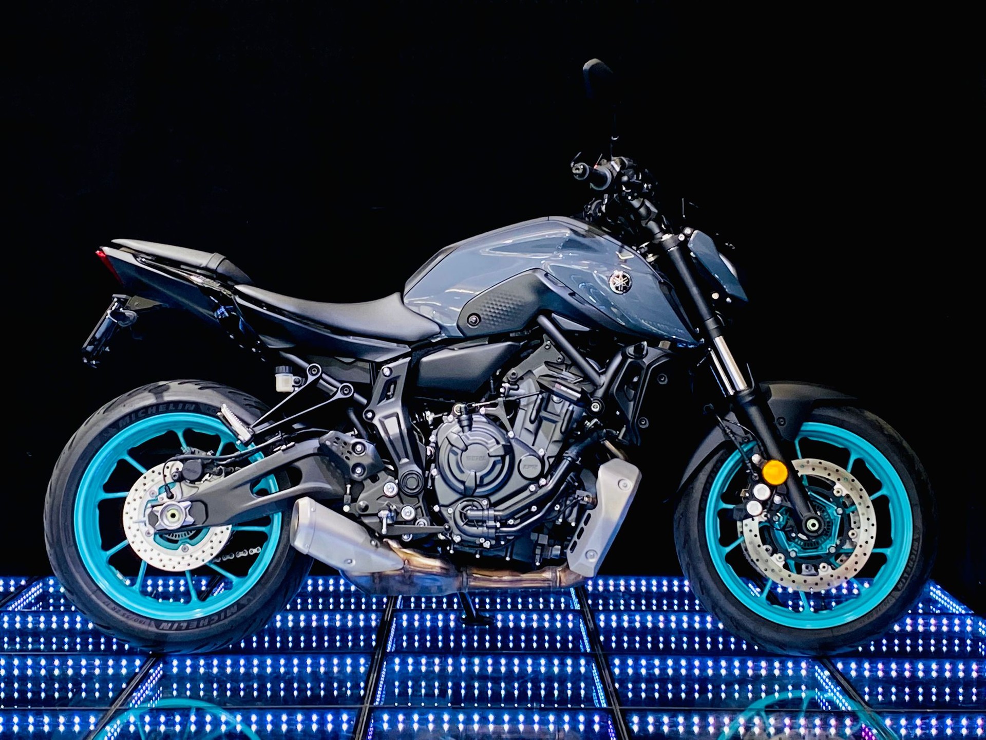 YAMAHA MT-07 (35KW)-image-2