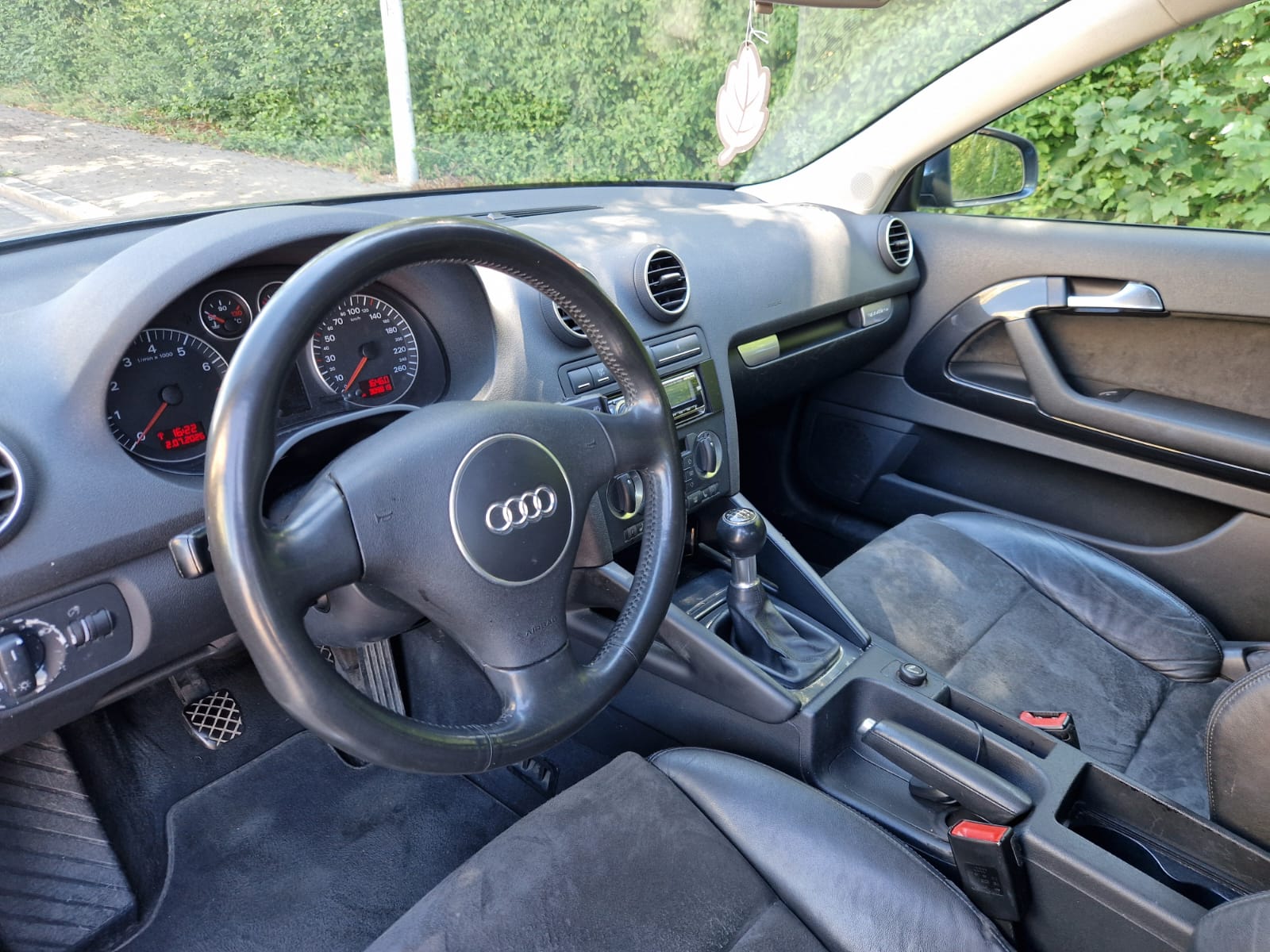 AUDI A3 3.2 Ambition V6 quattro-image-7
