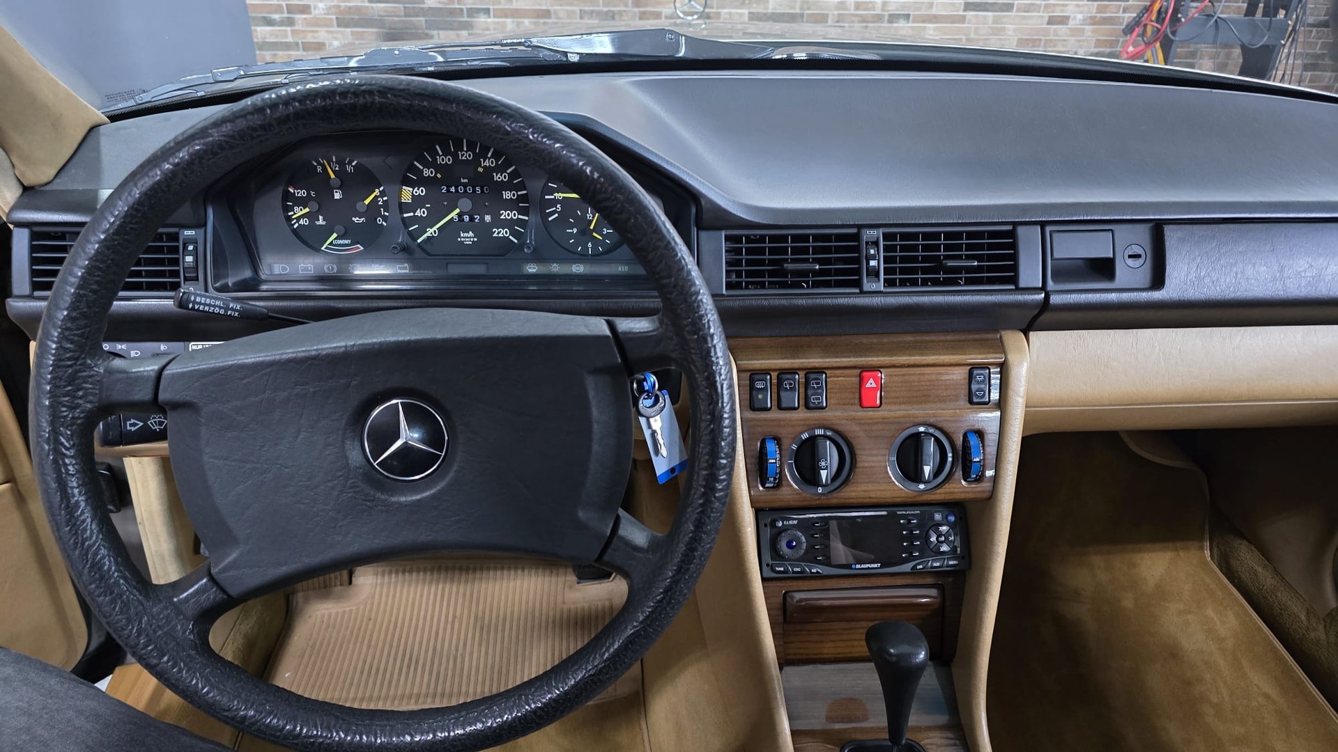 MERCEDES-BENZ 230 TE-image-22