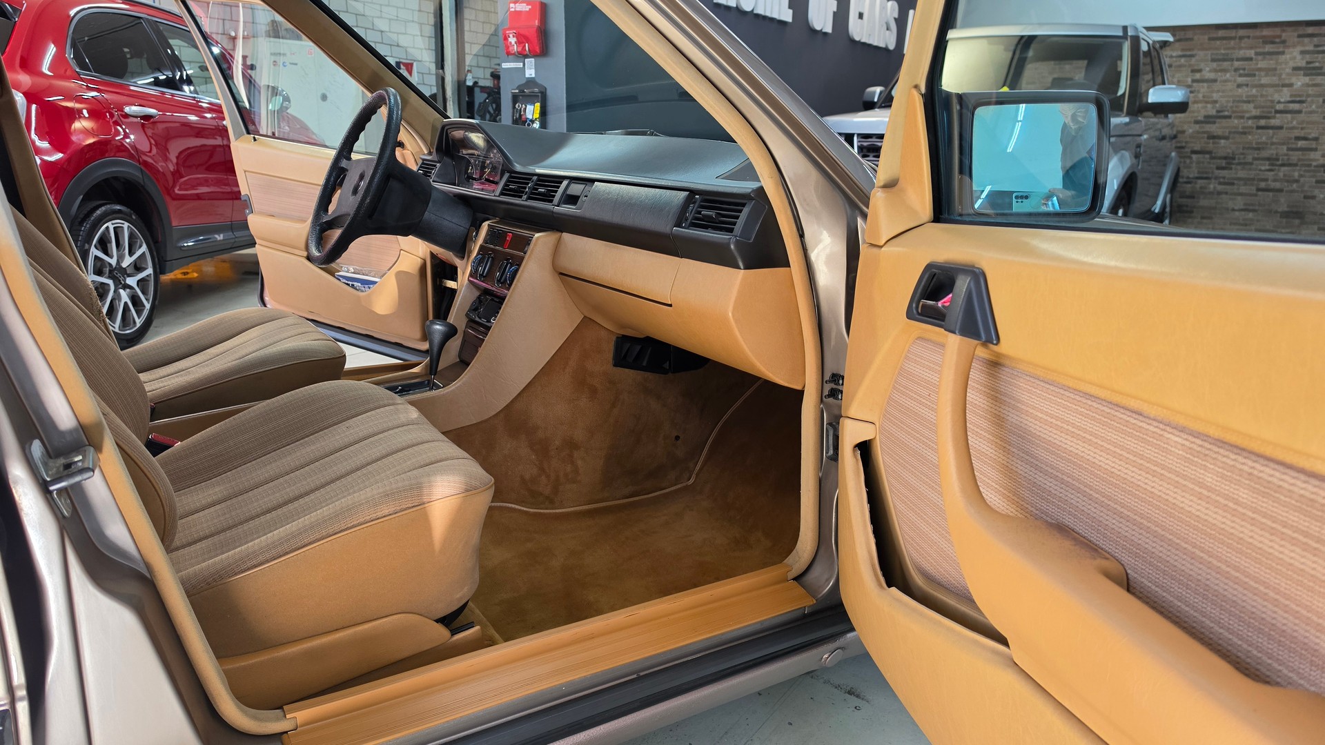 MERCEDES-BENZ 230 TE-image-29