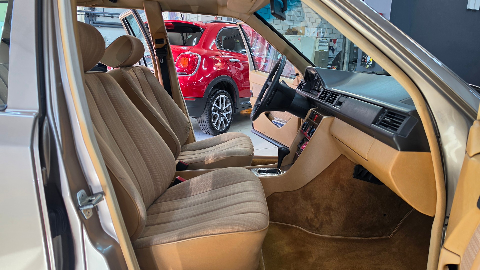 MERCEDES-BENZ 230 TE-image-28