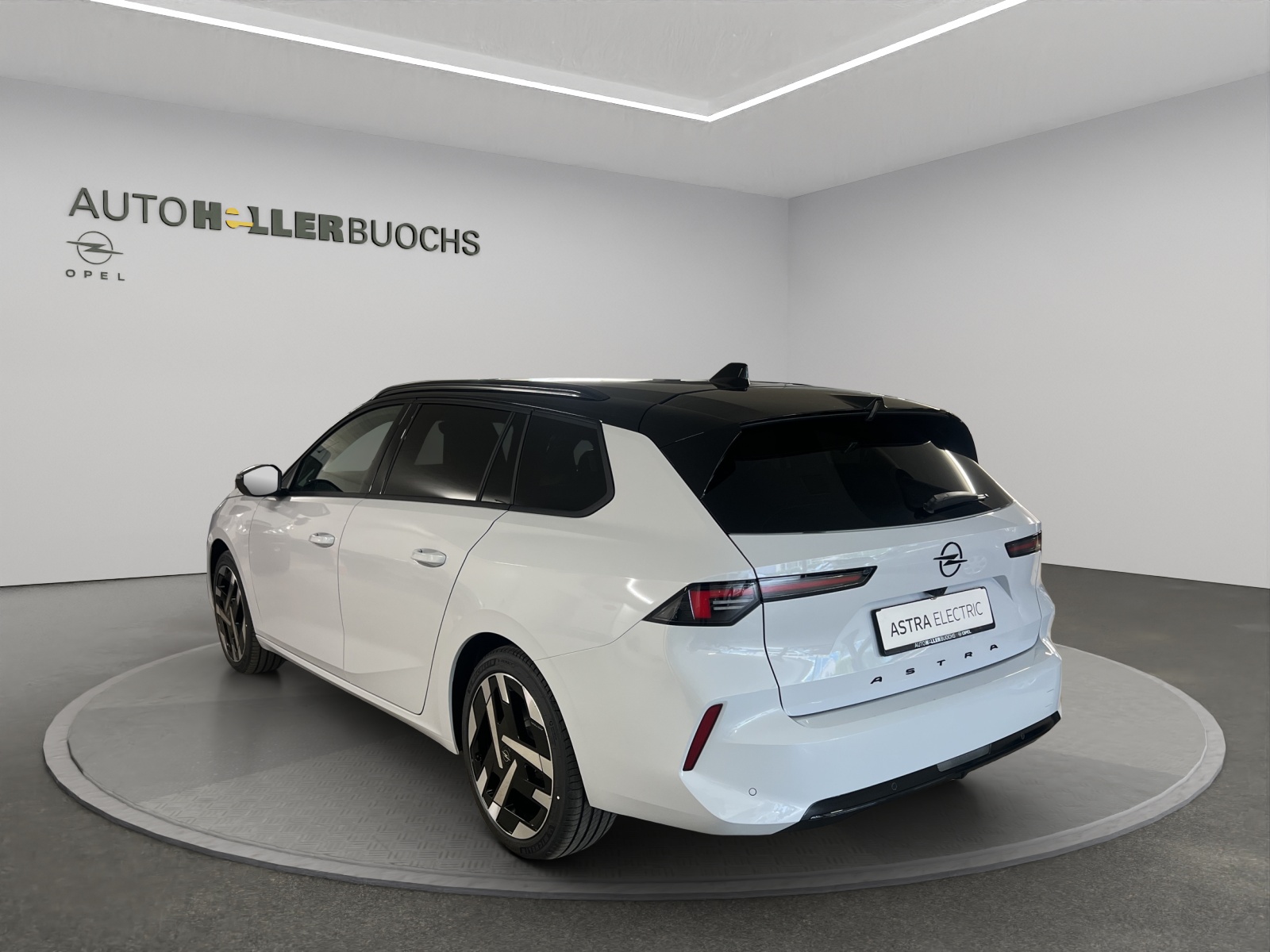 OPEL Astra-e Sports Tourer Ultimate-image-3