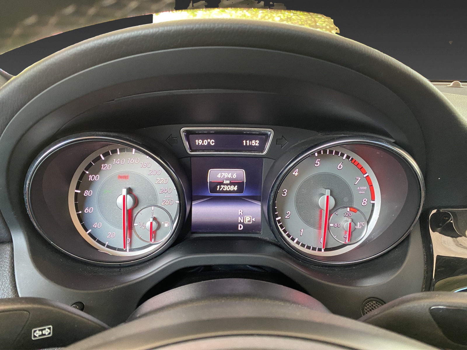 MERCEDES-BENZ CLA 250 Urban 7G-DCT 4Matic-image-11