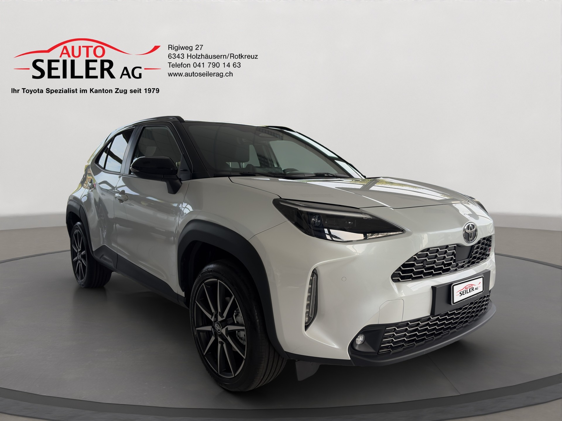 TOYOTA Yaris Cross 1.5 GR Sport e-CVT-showroom-element-1