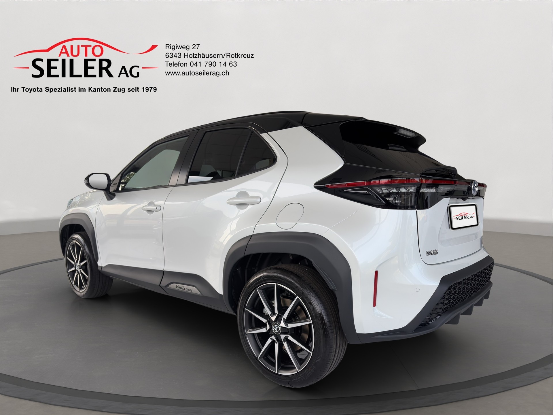 TOYOTA Yaris Cross 1.5 GR Sport e-CVT-showroom-element-2