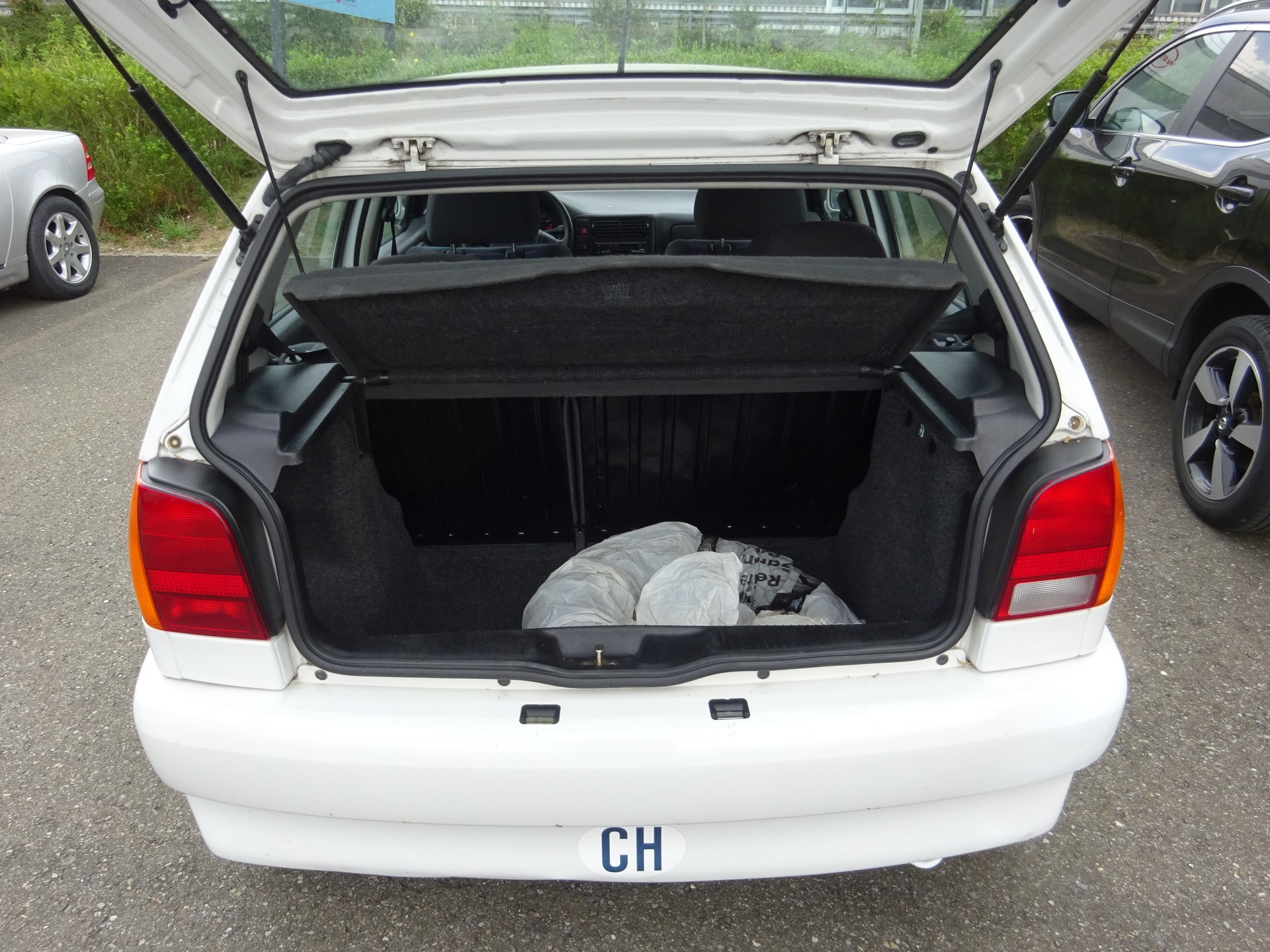 VW Polo 60 - MFK 7.2026 - SERVICE 97443KM-image-9