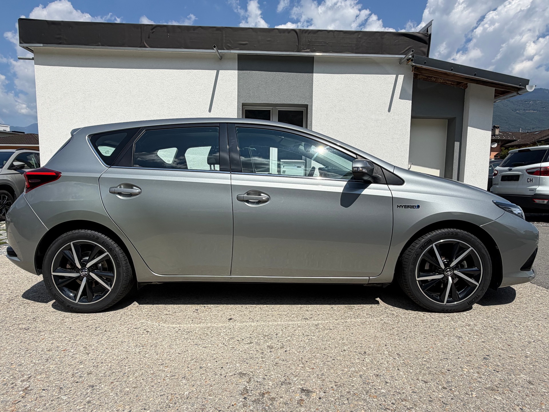 TOYOTA Auris 1.8 HSD Trend e-CVT MFK 07.26-image-5
