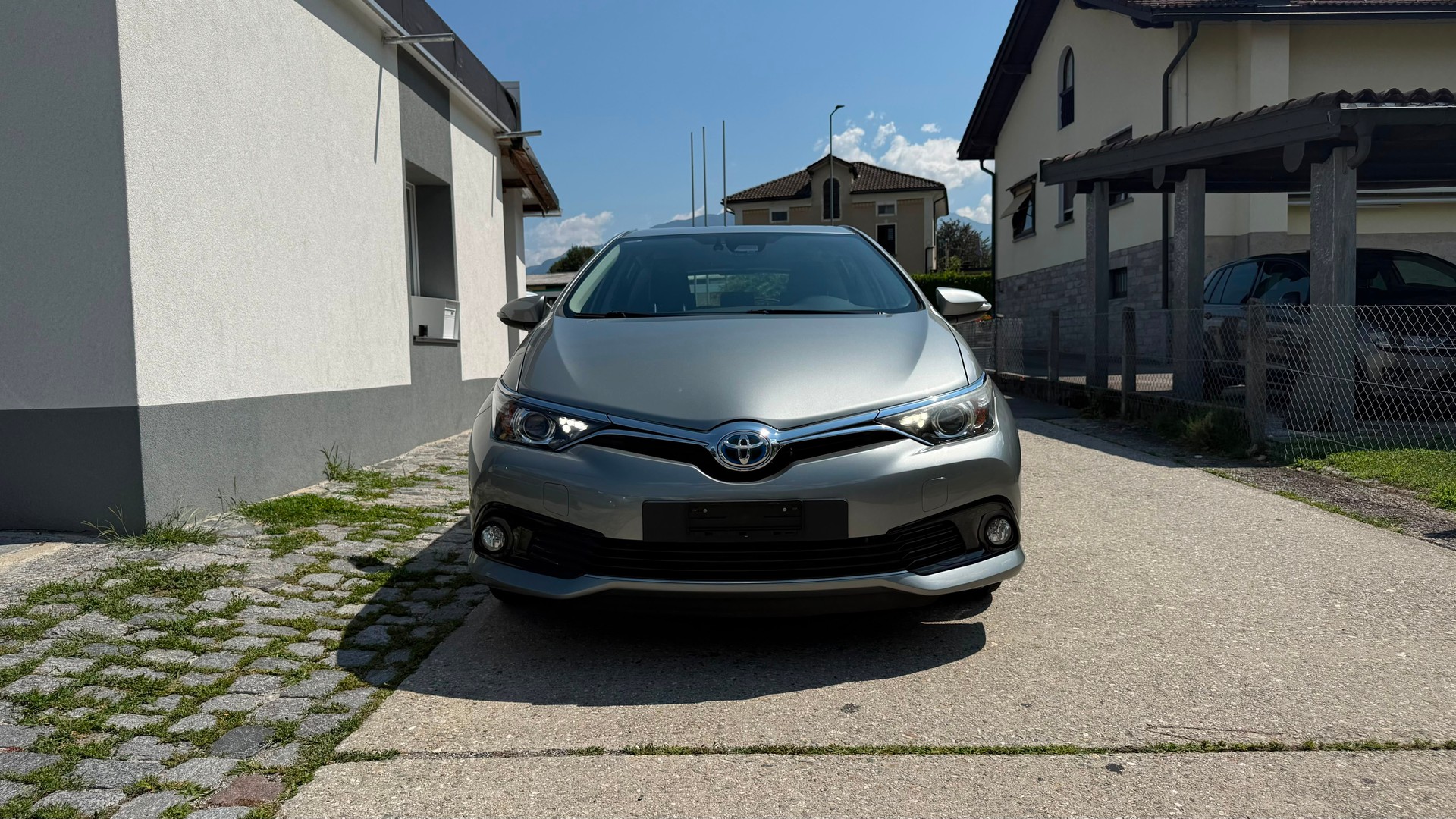 TOYOTA Auris 1.8 HSD Trend e-CVT MFK 07.26-image-6