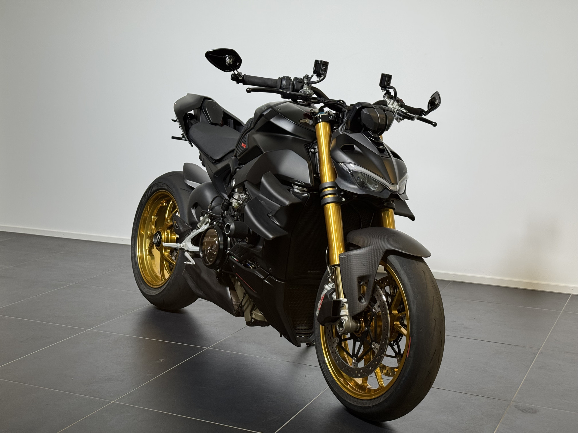 DUCATI Streetfighter 1103 V4 S-image-3
