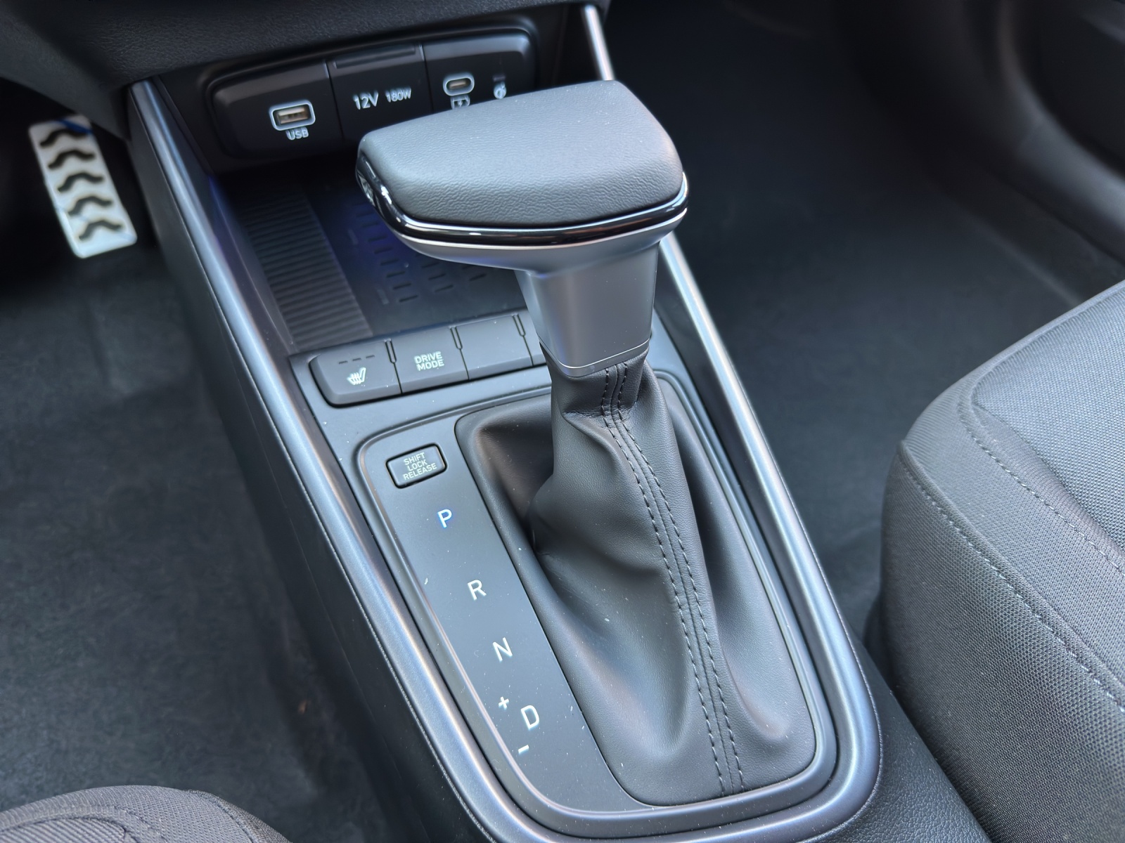 HYUNDAI Bayon 1.0 T-GDi Amplia Safety Pack-image-8