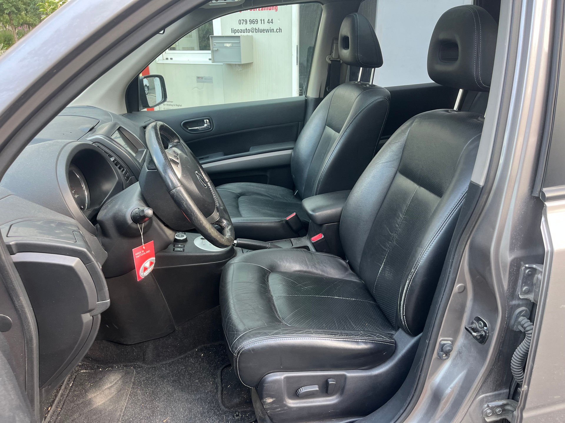 NISSAN X-Trail 2.0 dCi 16V Platinum Automatic-image-10