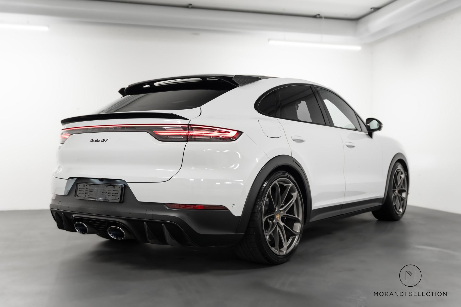 PORSCHE Cayenne Coupé 4.0 V8 Turbo GT-showroom-element-2
