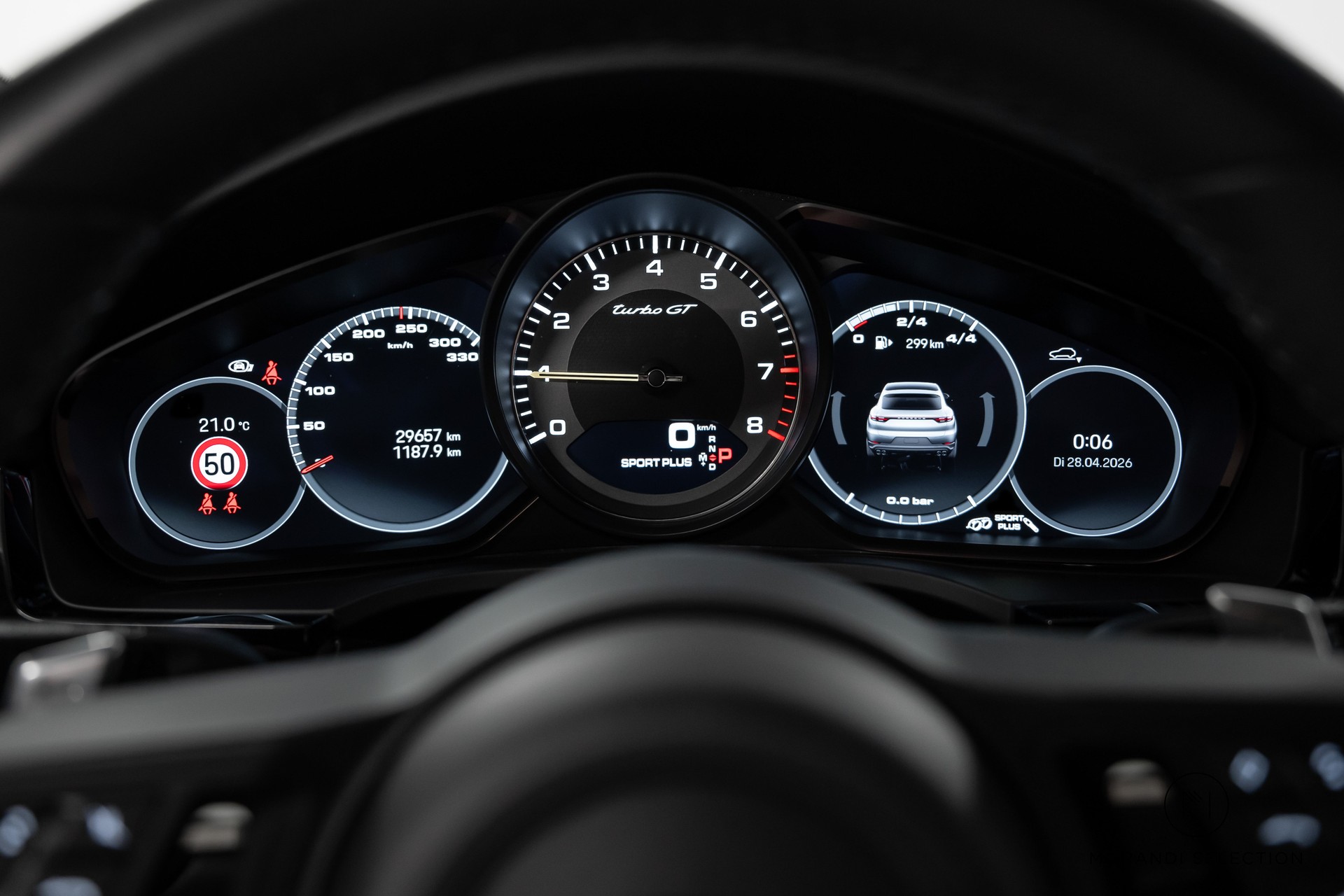 PORSCHE Cayenne Coupé 4.0 V8 Turbo GT-image-30