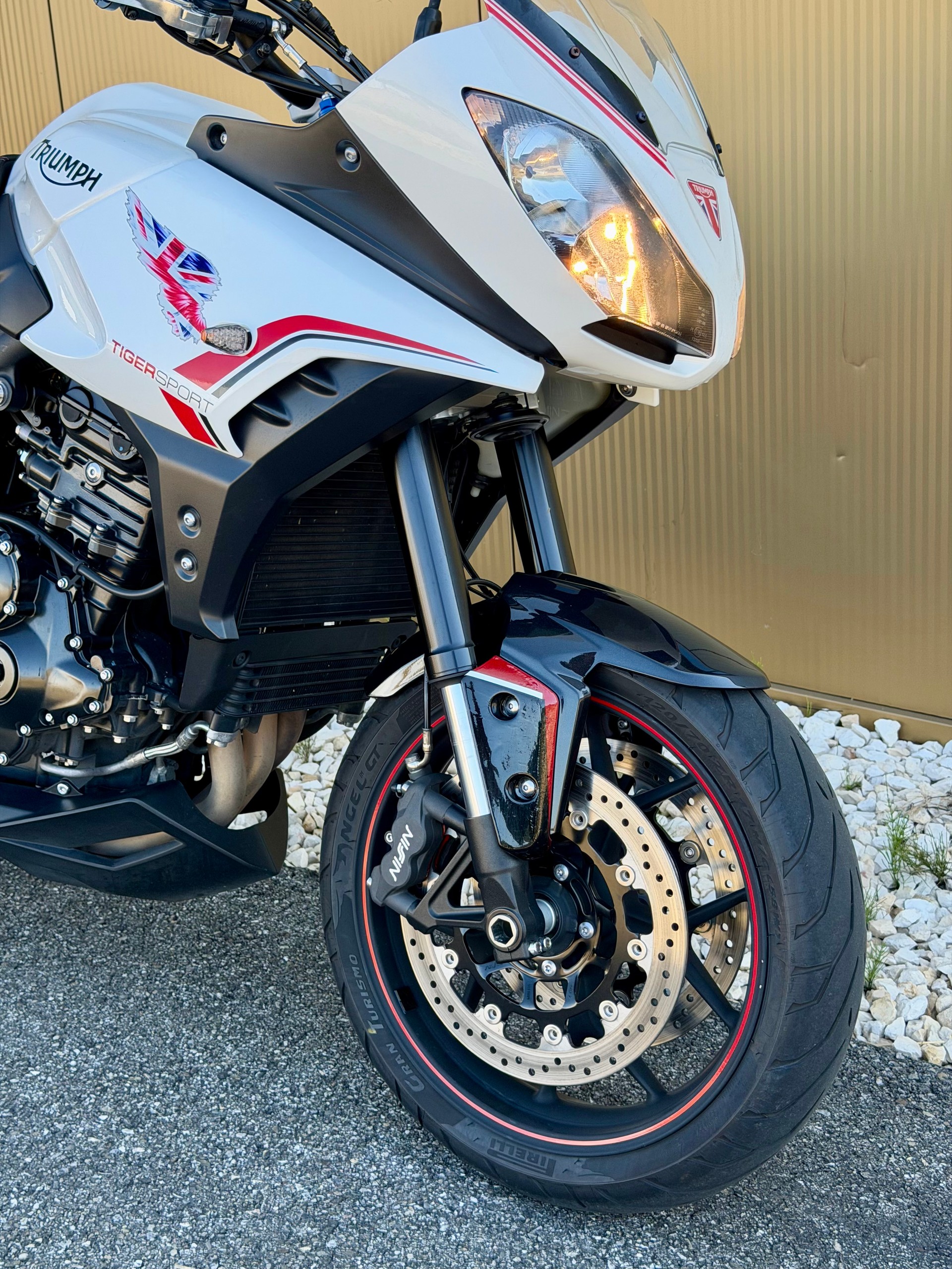 TRIUMPH Tiger Sport 1050 ABS-image-1