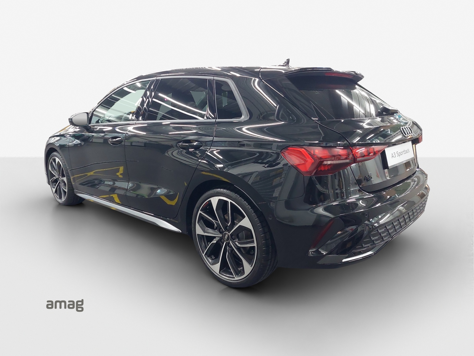 AUDI A3 Sportback TFSI 110 kW S line Attraction S tronic-showroom-element-2
