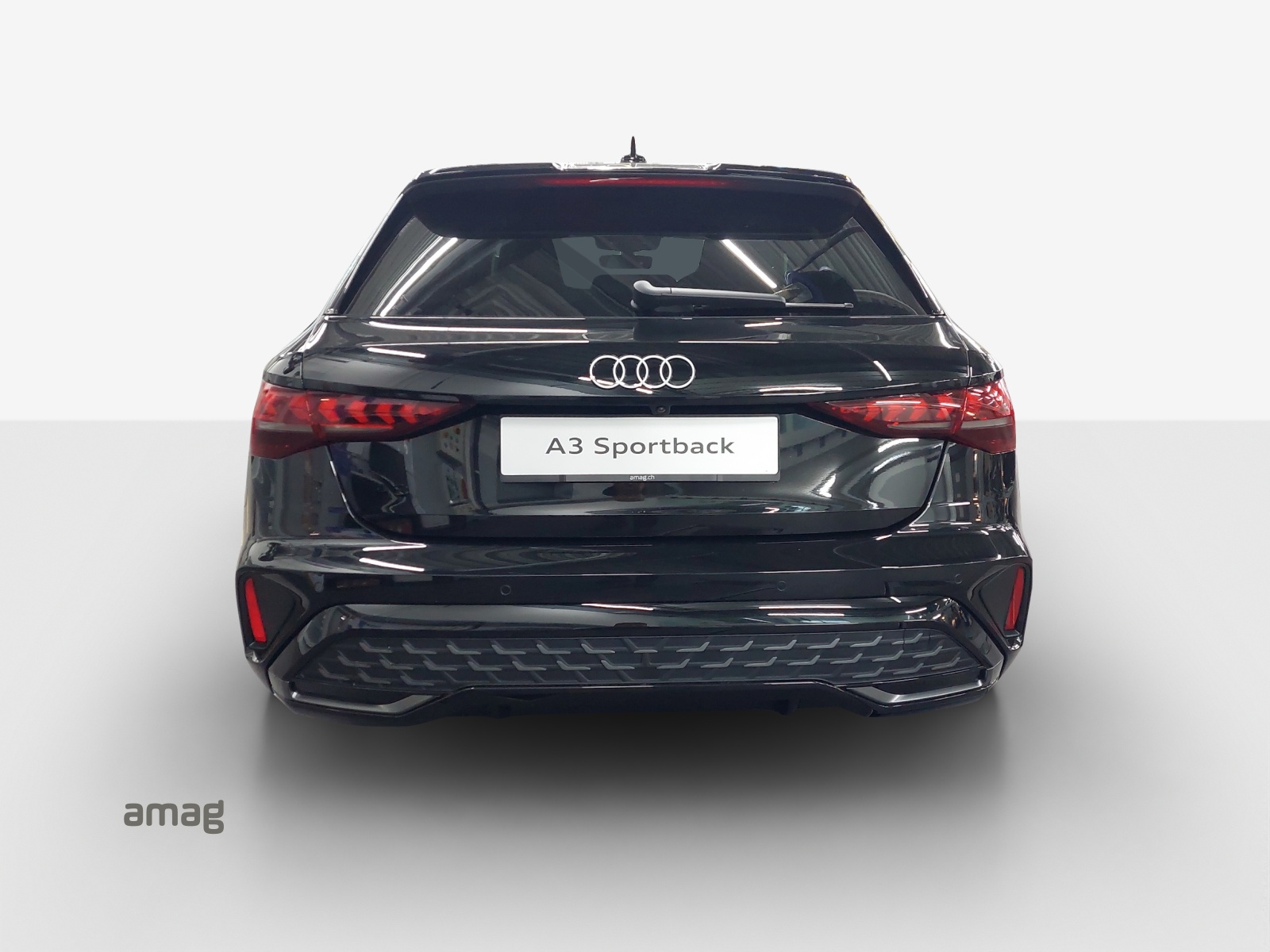 AUDI A3 Sportback TFSI 110 kW S line Attraction S tronic-showroom-element-3