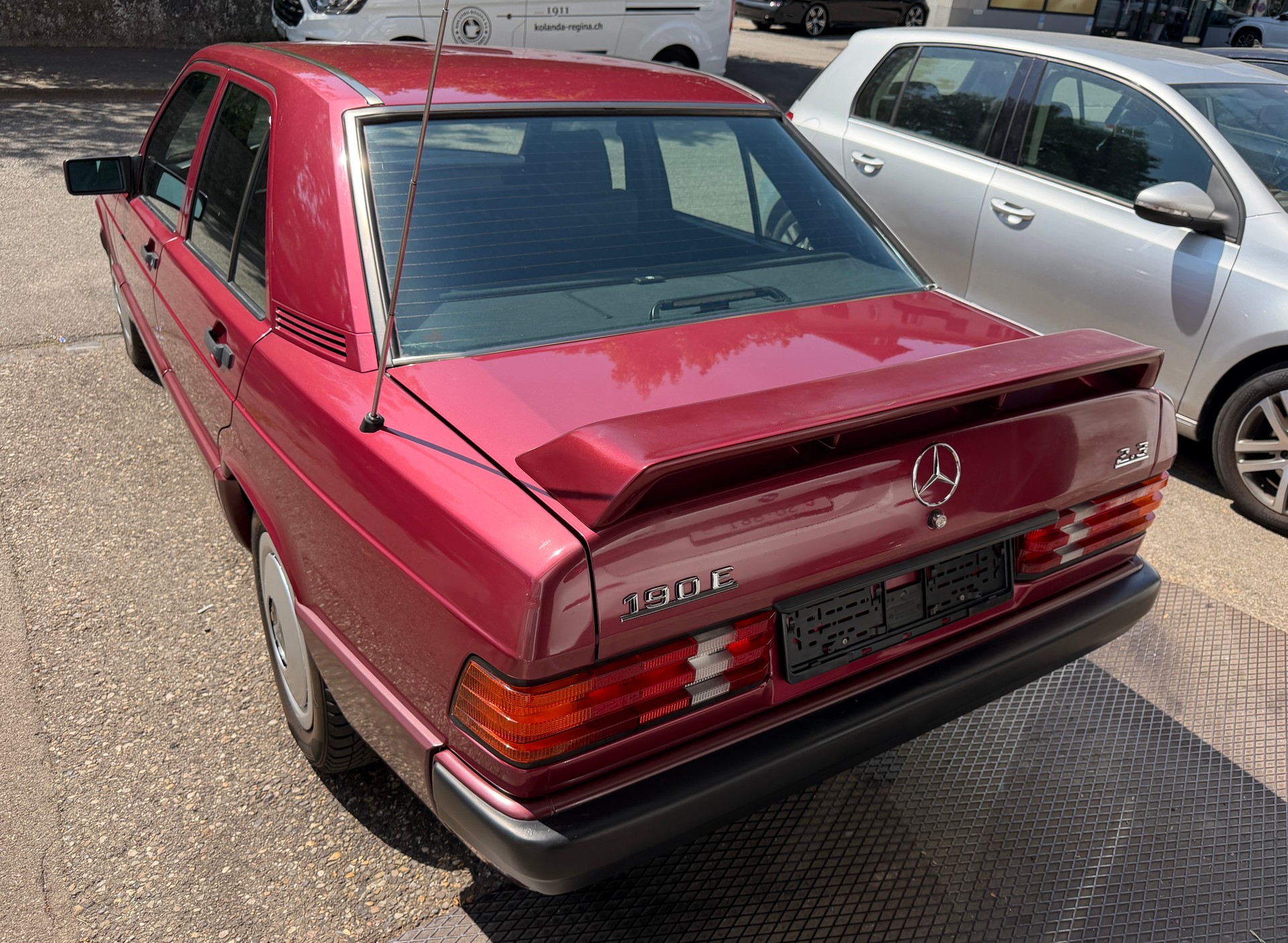 MERCEDES-BENZ 190 E 2.3 *auf Wunsch Veteran*-showroom-element-1