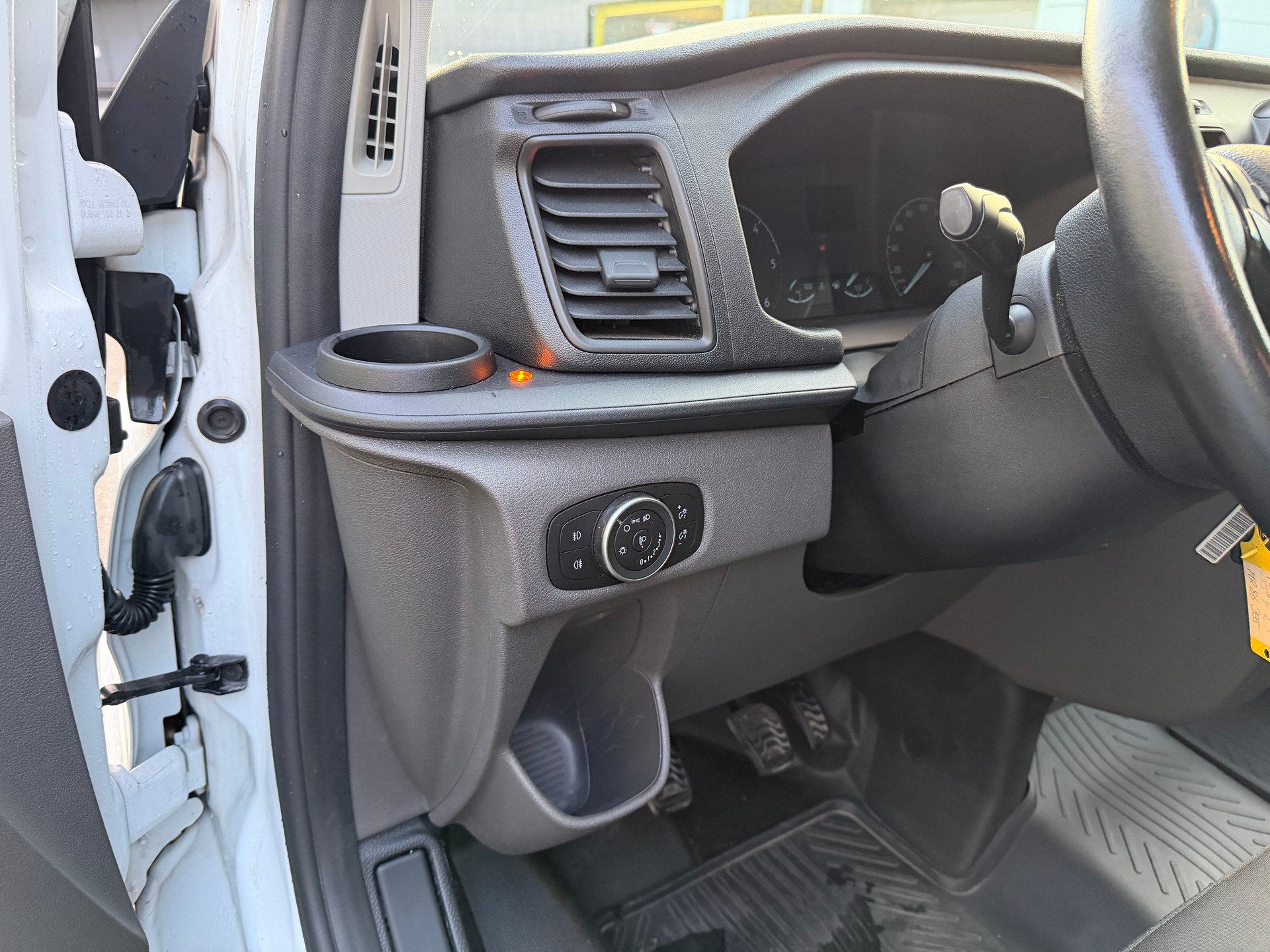 FORD Transit Custom 320 L1H1 Ambiente TACHYGRAPHE —- 9. PLACES-image-24