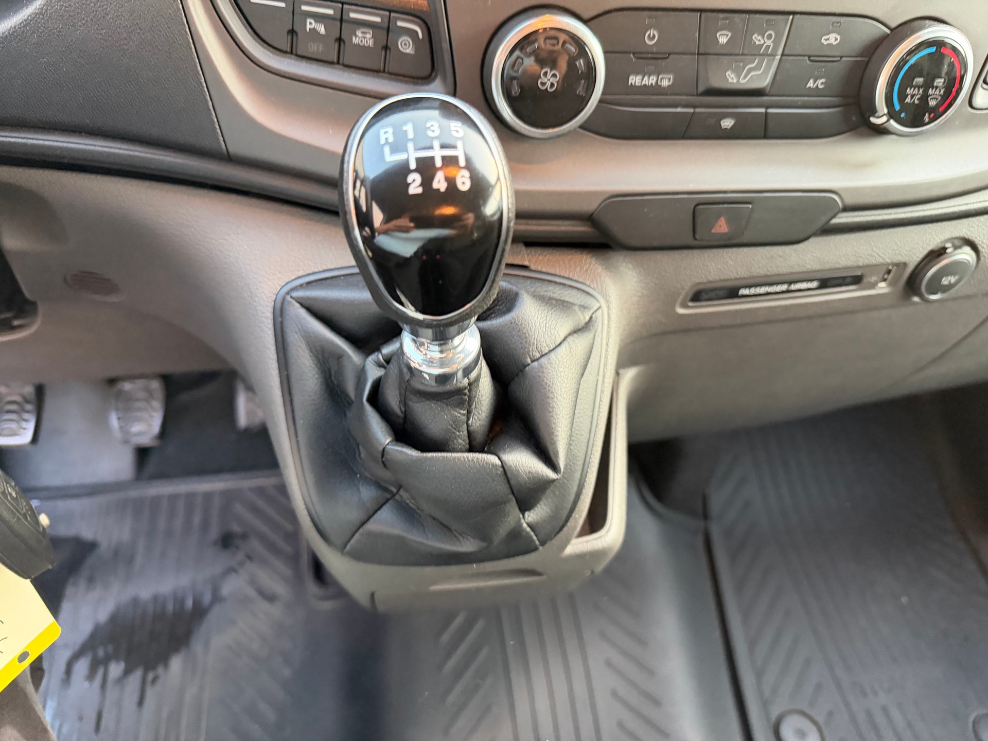FORD Transit Custom 320 L1H1 Ambiente TACHYGRAPHE —- 9. PLACES-image-39