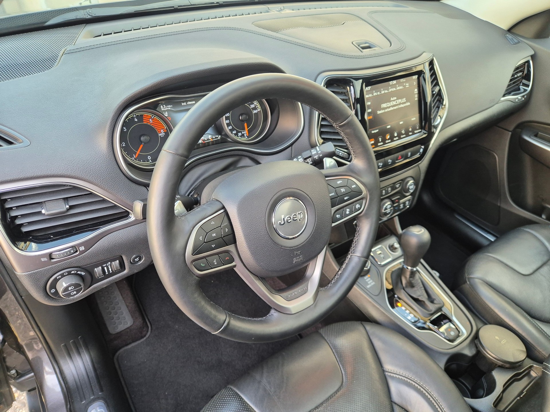 JEEP Cherokee 2.2MJ Limited AWD Drive I 9ATX-image-8