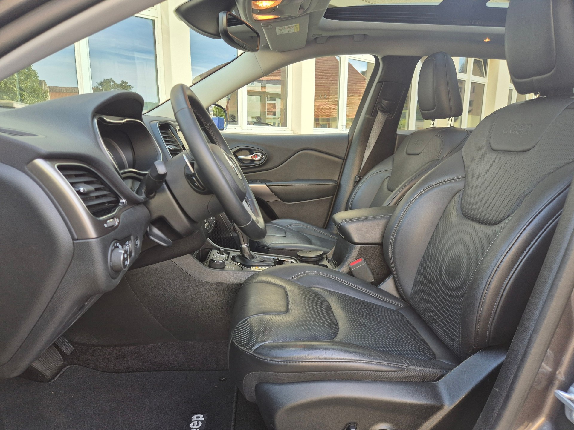 JEEP Cherokee 2.2MJ Limited AWD Drive I 9ATX-image-6