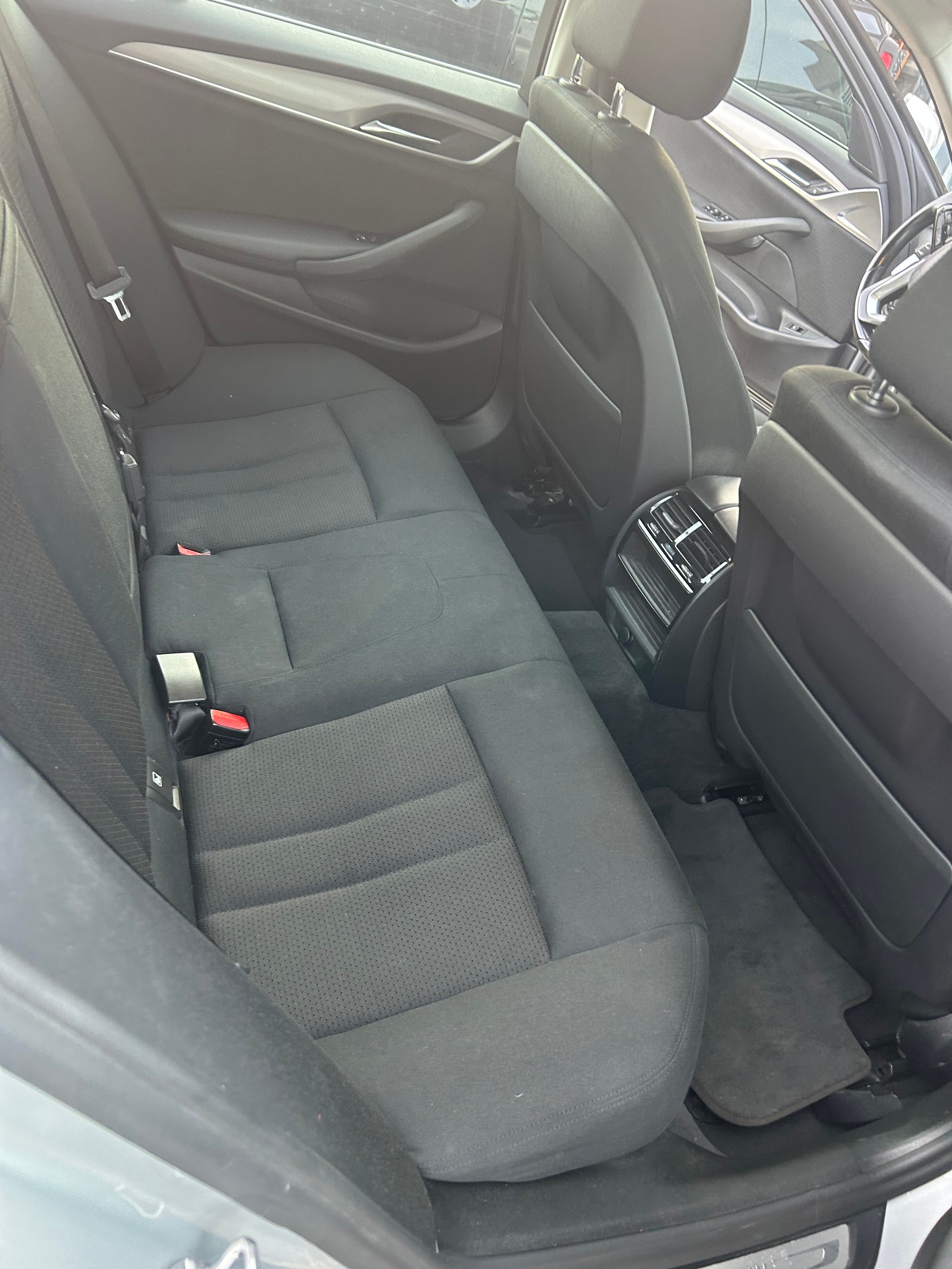 BMW 520d xDrive Steptronic-image-10