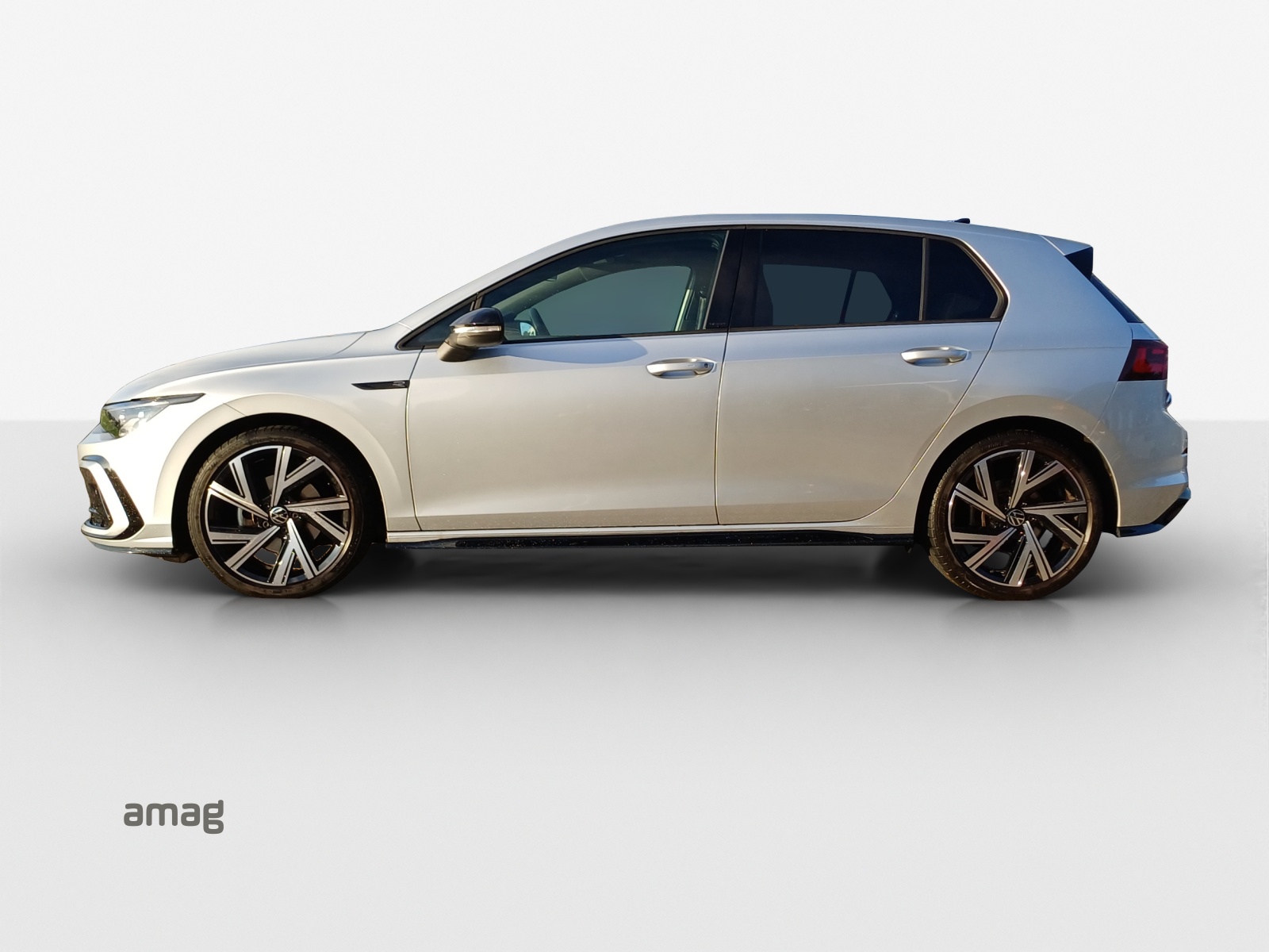 VW Golf 1.5 eTSI mHEV ACT R-Line 75 Edition DSG-showroom-element-1