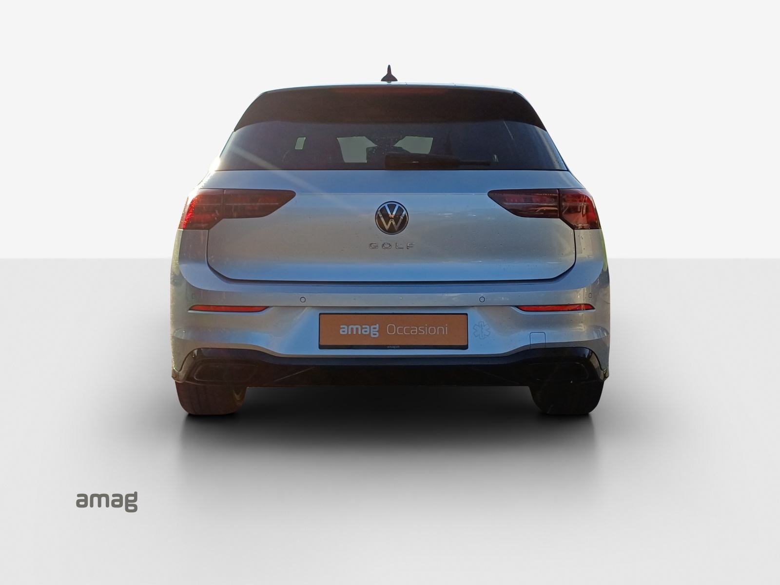 VW Golf 1.5 eTSI mHEV ACT R-Line 75 Edition DSG-showroom-element-3