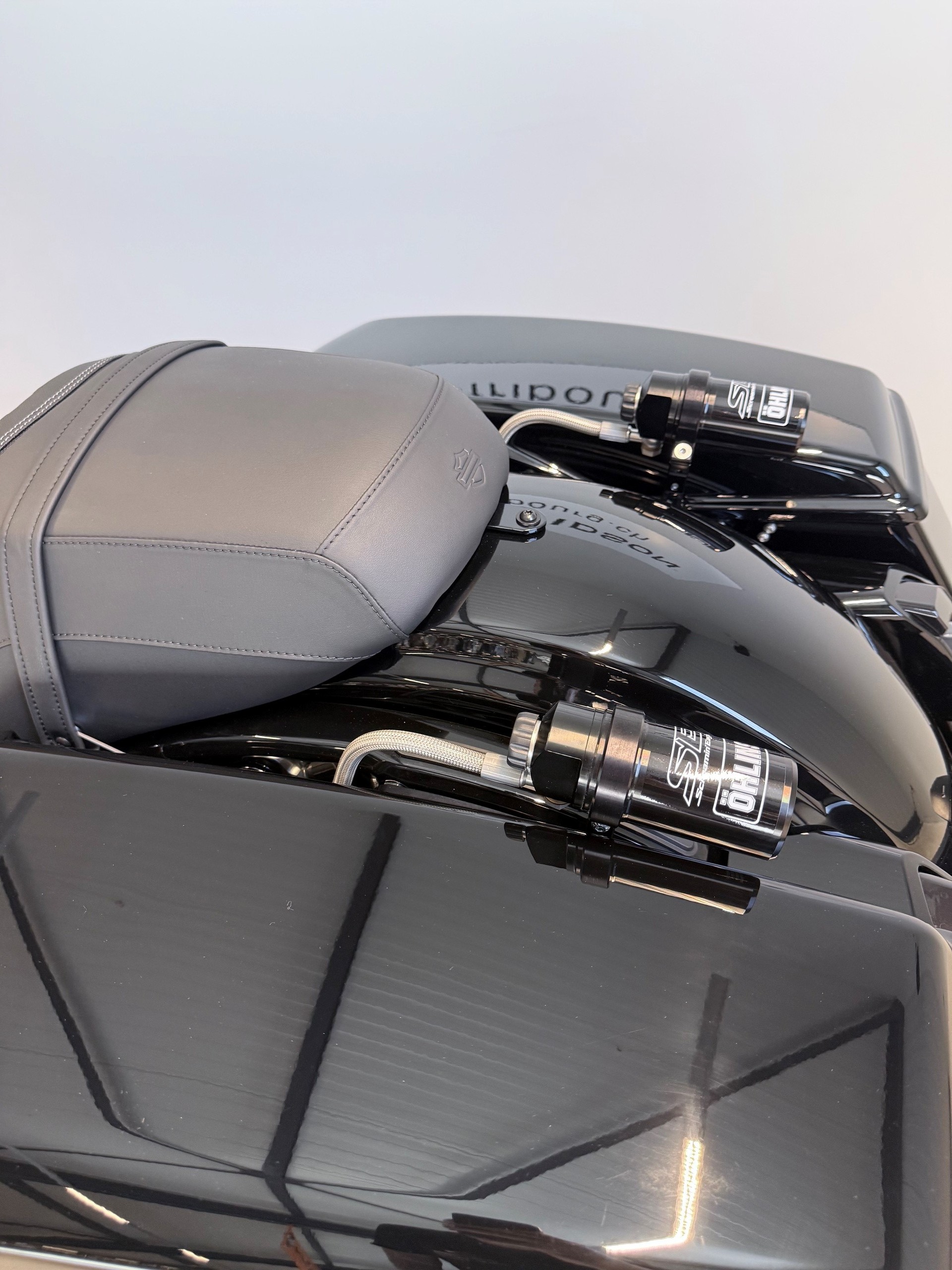 HARLEY-DAVIDSON FLHX Street Glide Black Finish 117-image-5