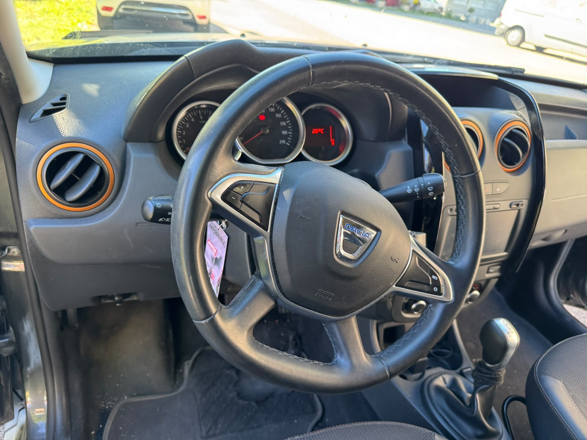 DACIA Duster 1.5 dCi Privilége 4x2 EDC-image-11