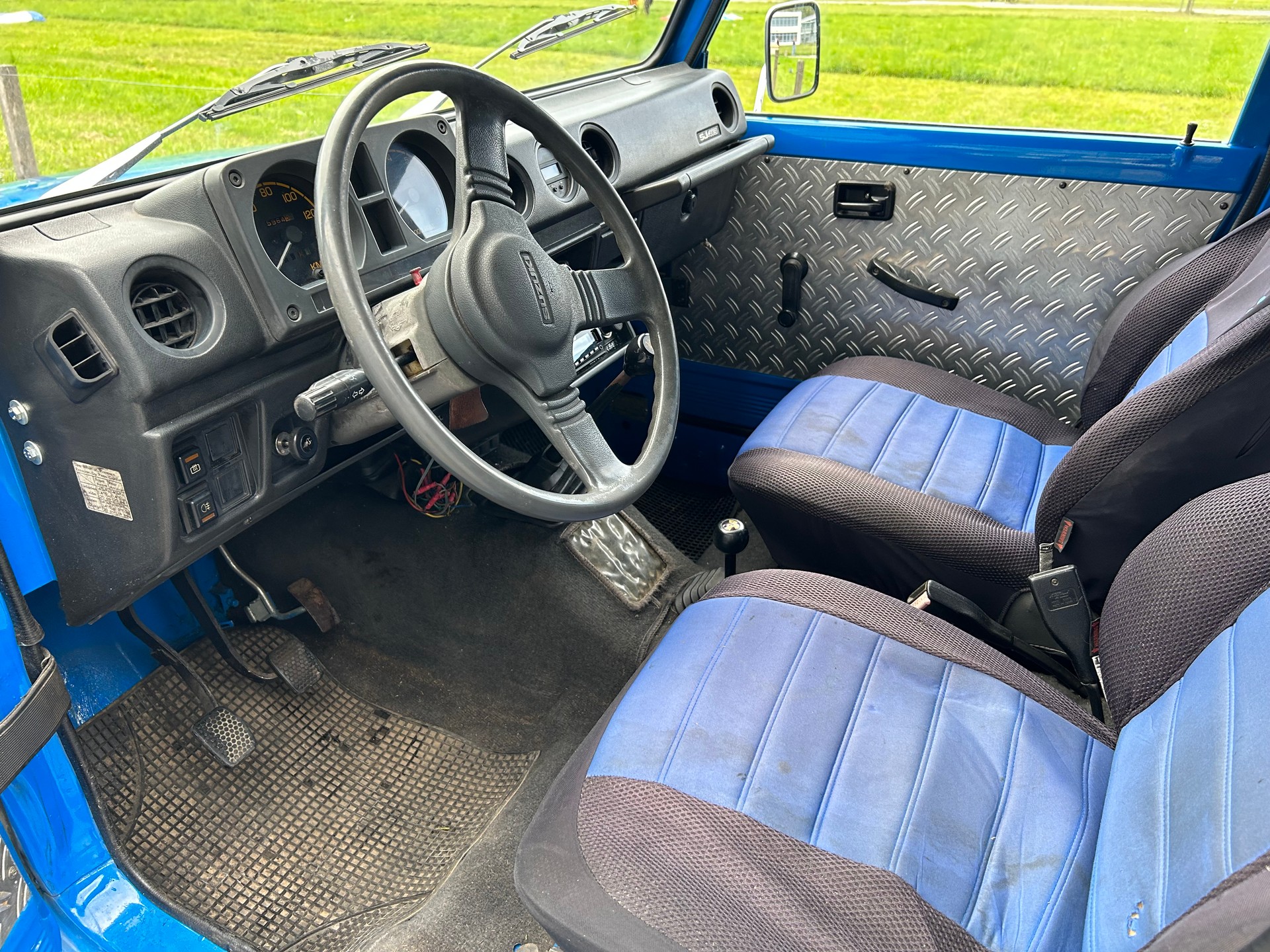 SUZUKI SJ 413 JX Wagon-image-13