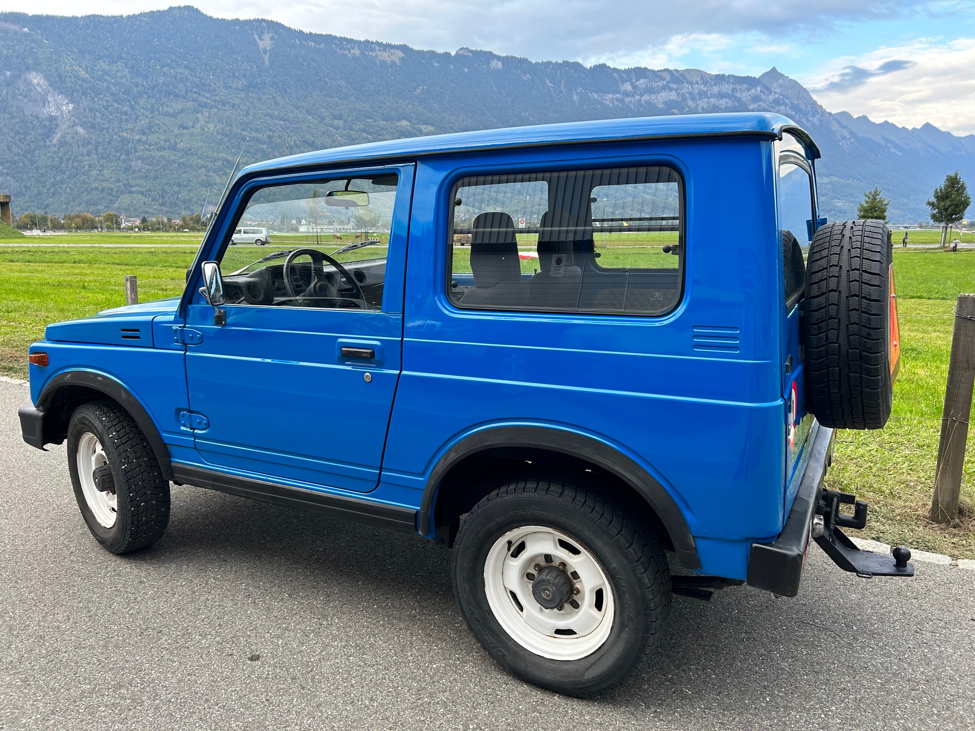 SUZUKI SJ 413 JX Wagon-image-4