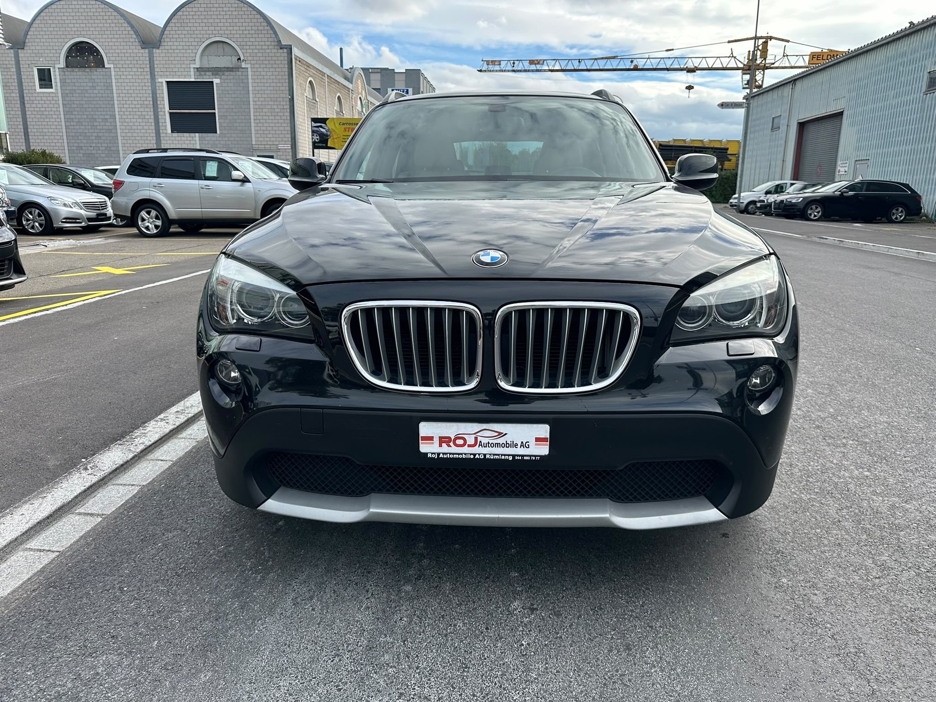 BMW X1 xDrive 23d Steptronic-showroom-element-2